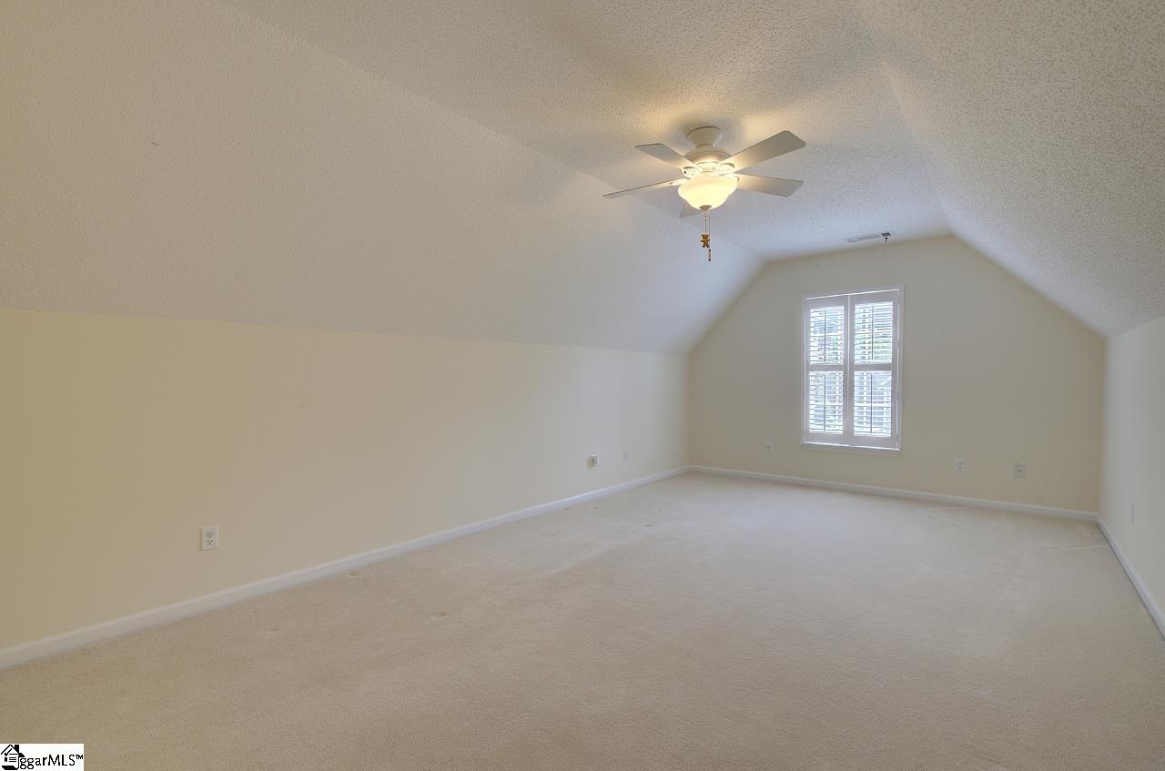 313 Highgate Circle Property Photo 20