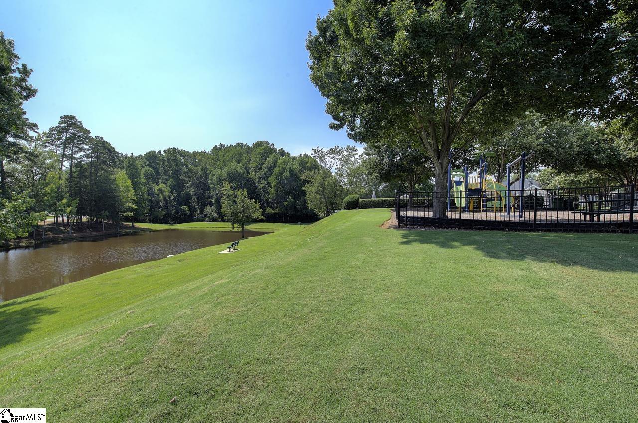 313 Highgate Circle Property Photo 28