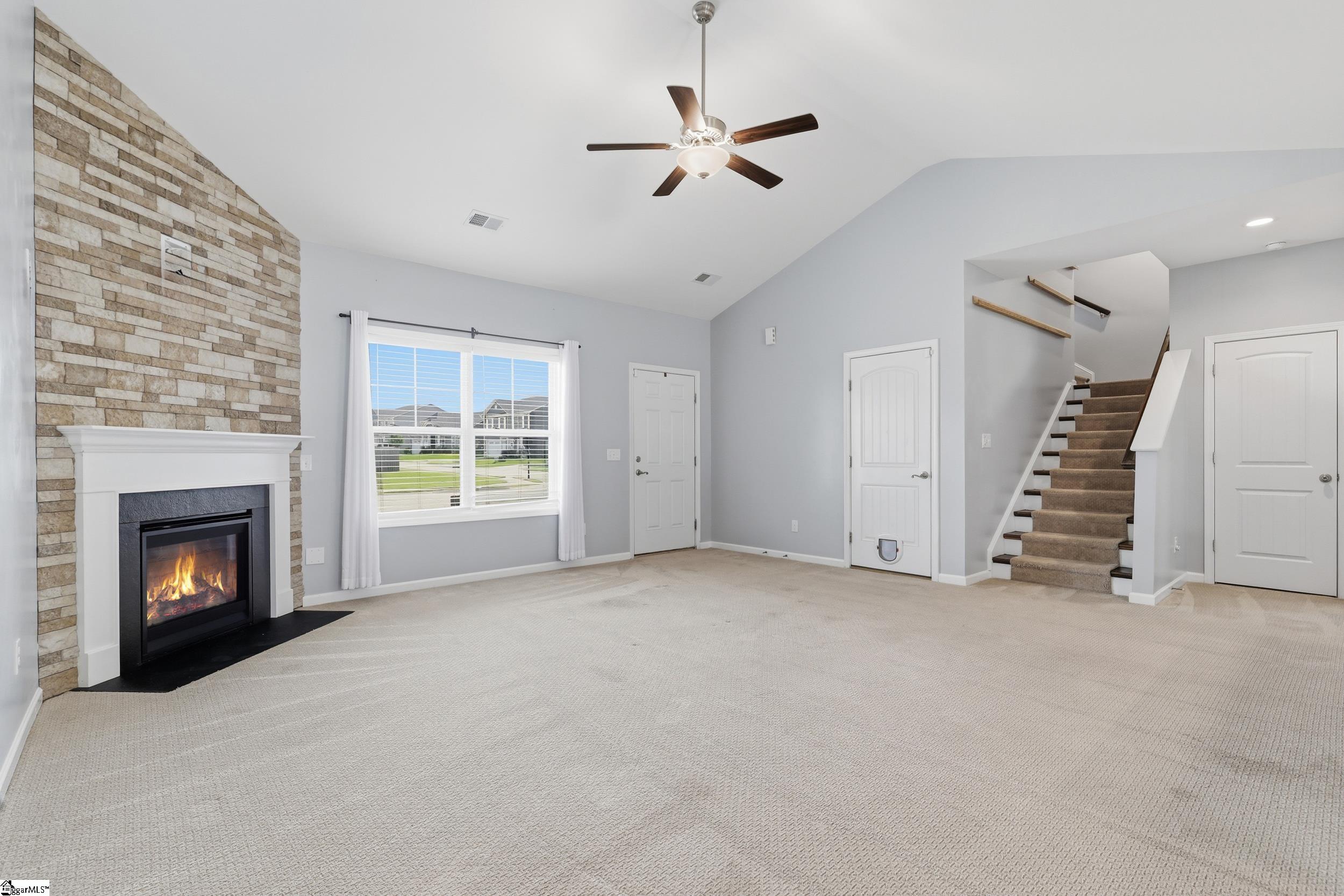 300 Icebow Road Property Photo 8