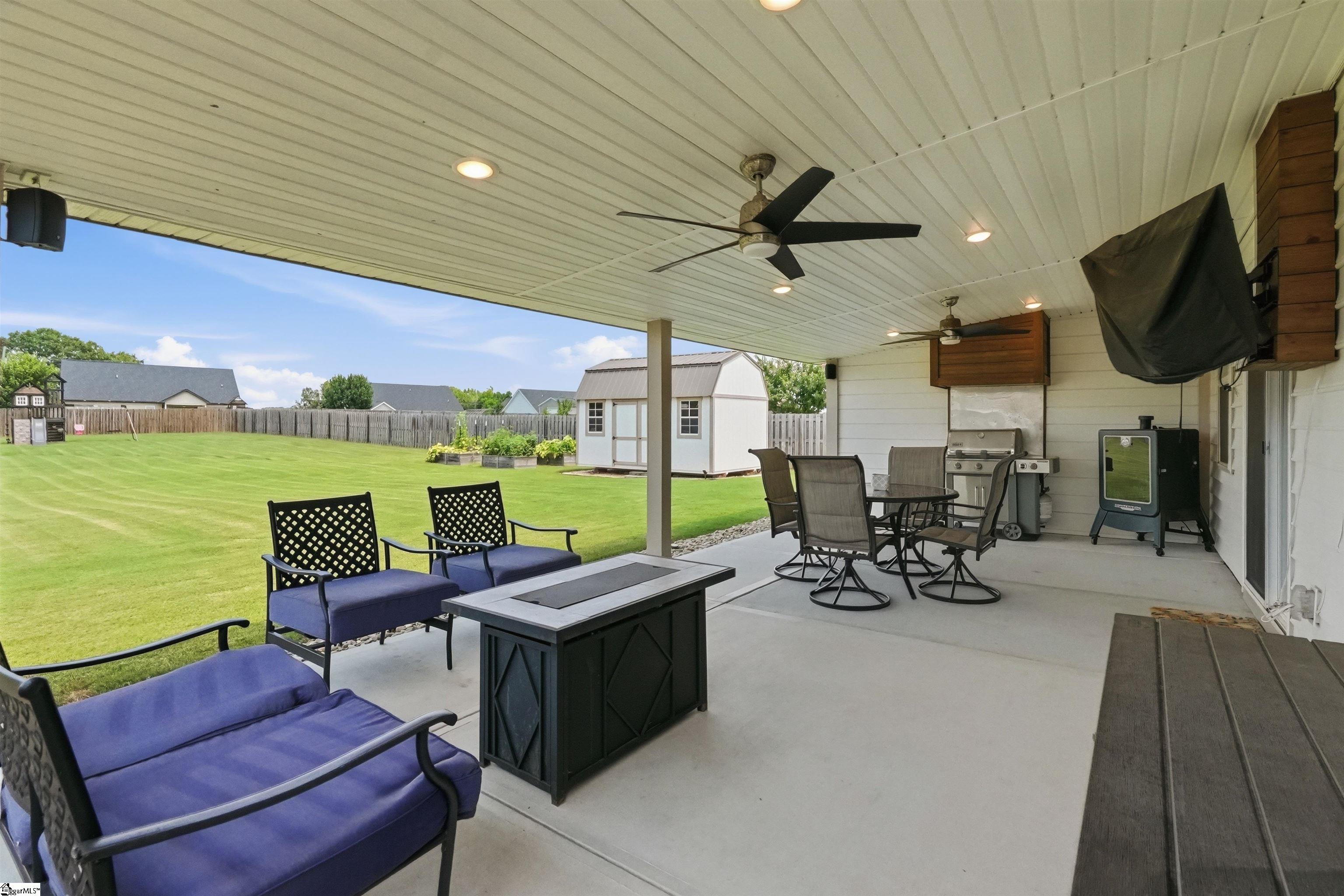 812 Barnum Court Property Photo 42
