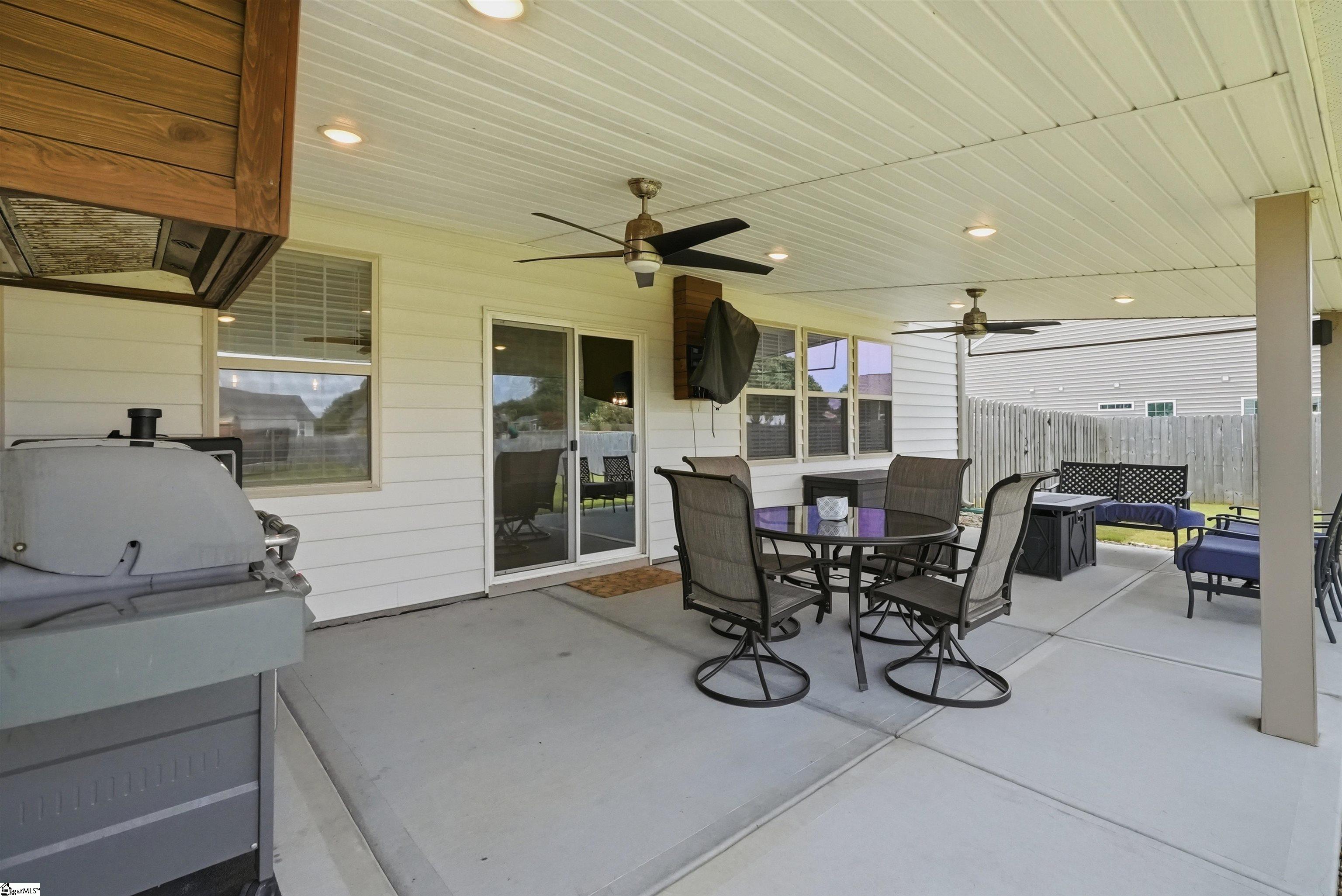 812 Barnum Court Property Photo 43