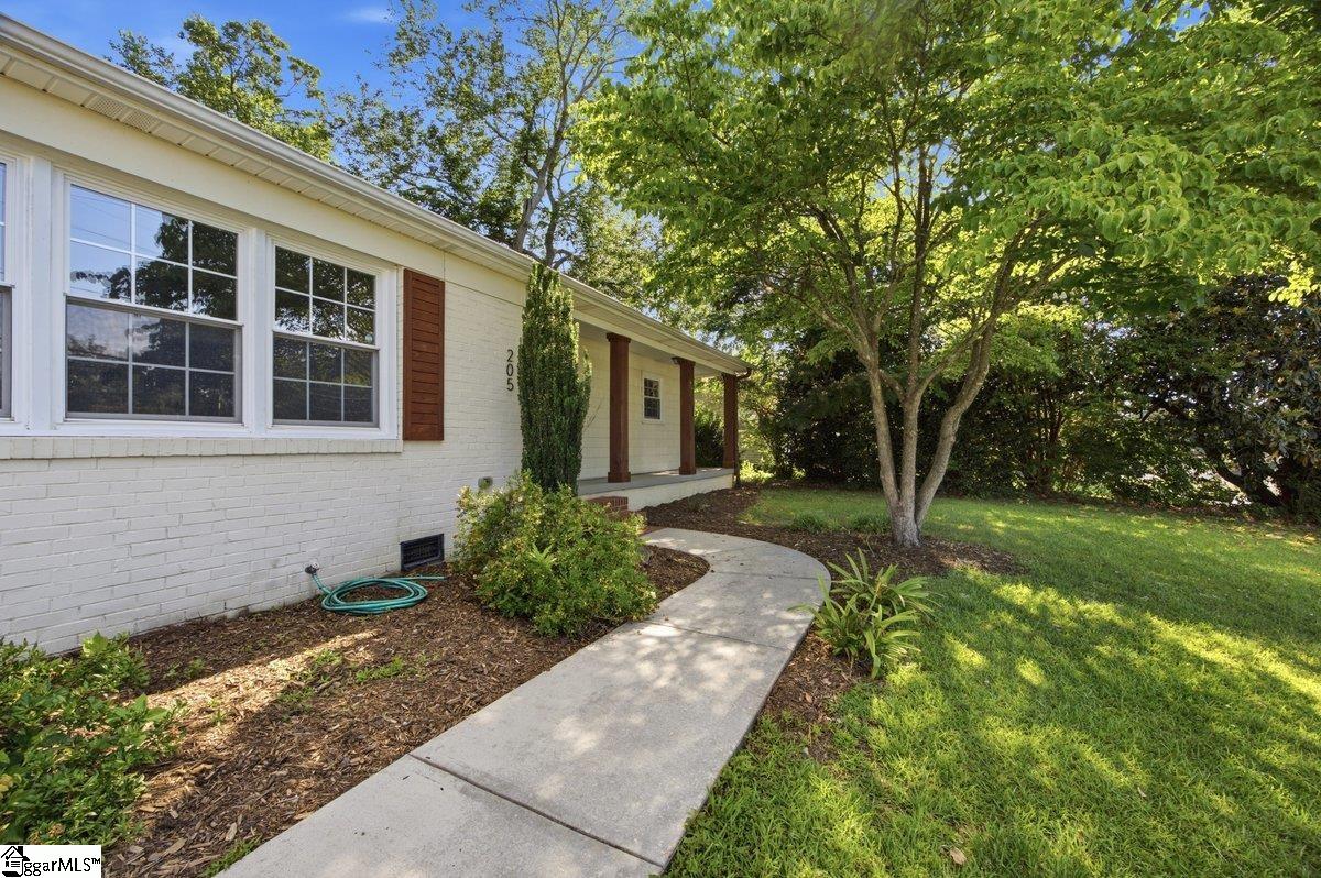 205 Walker Springs Road Property Photo 3