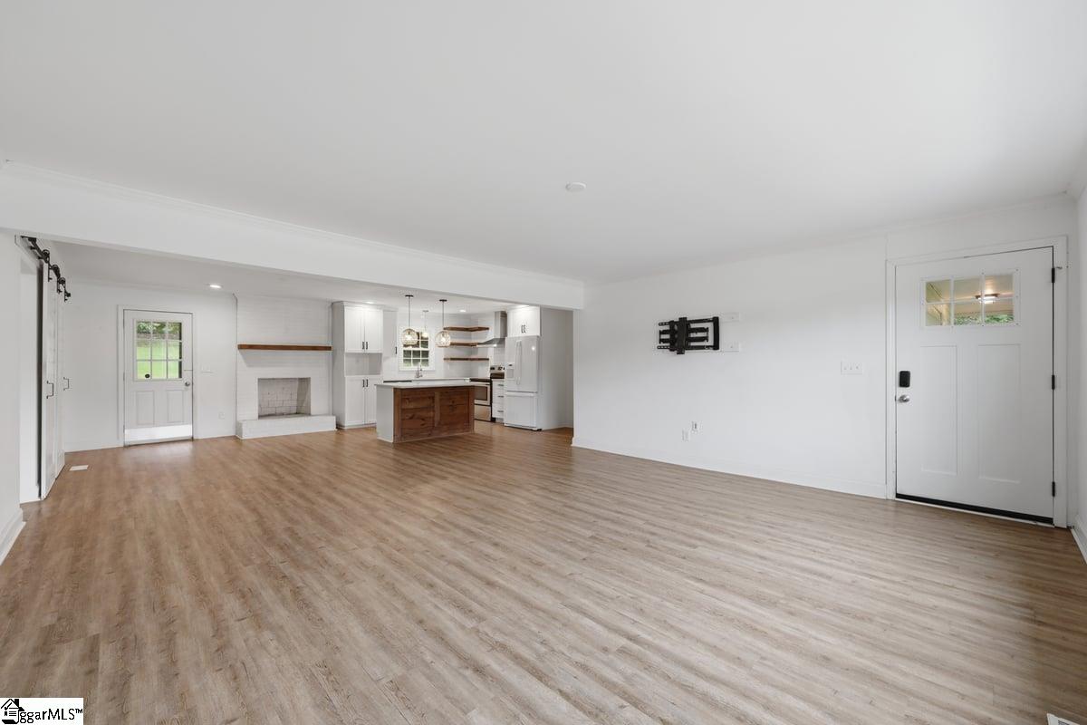 205 Walker Springs Road Property Photo 8