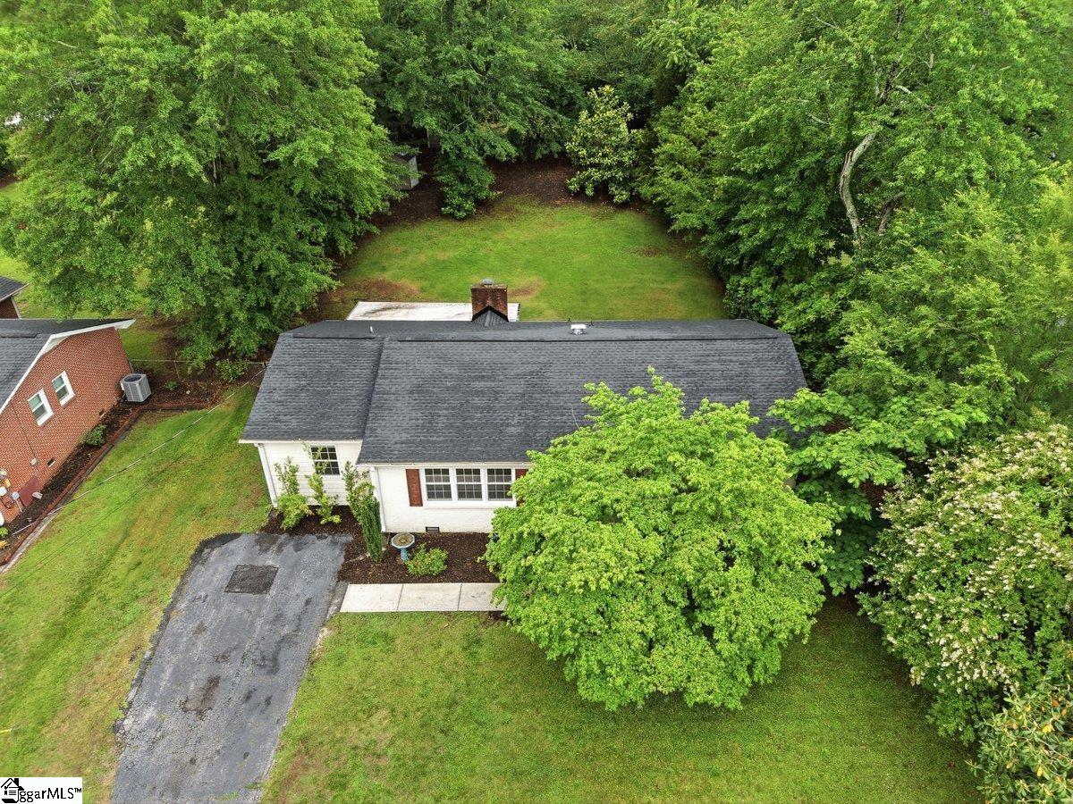 205 Walker Springs Road Property Photo 31