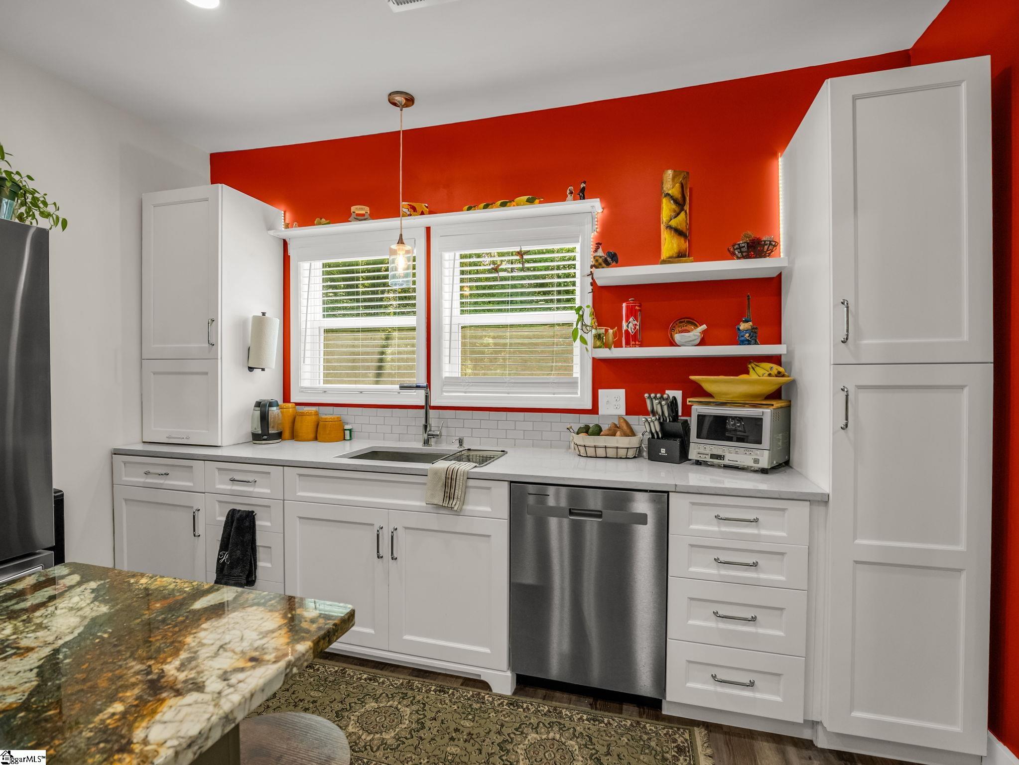 605 Hollis Road Property Photo 12