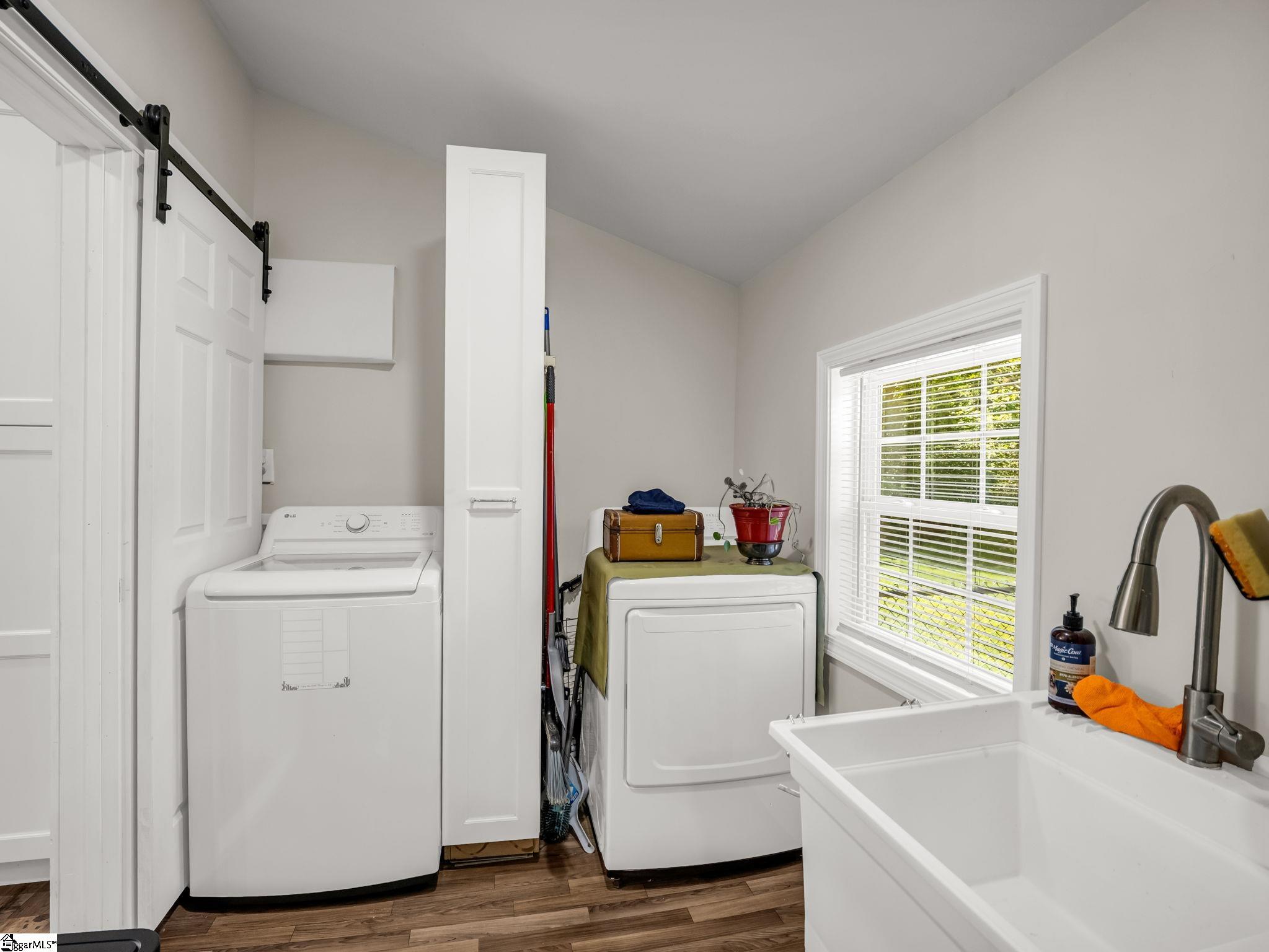 605 Hollis Road Property Photo 14