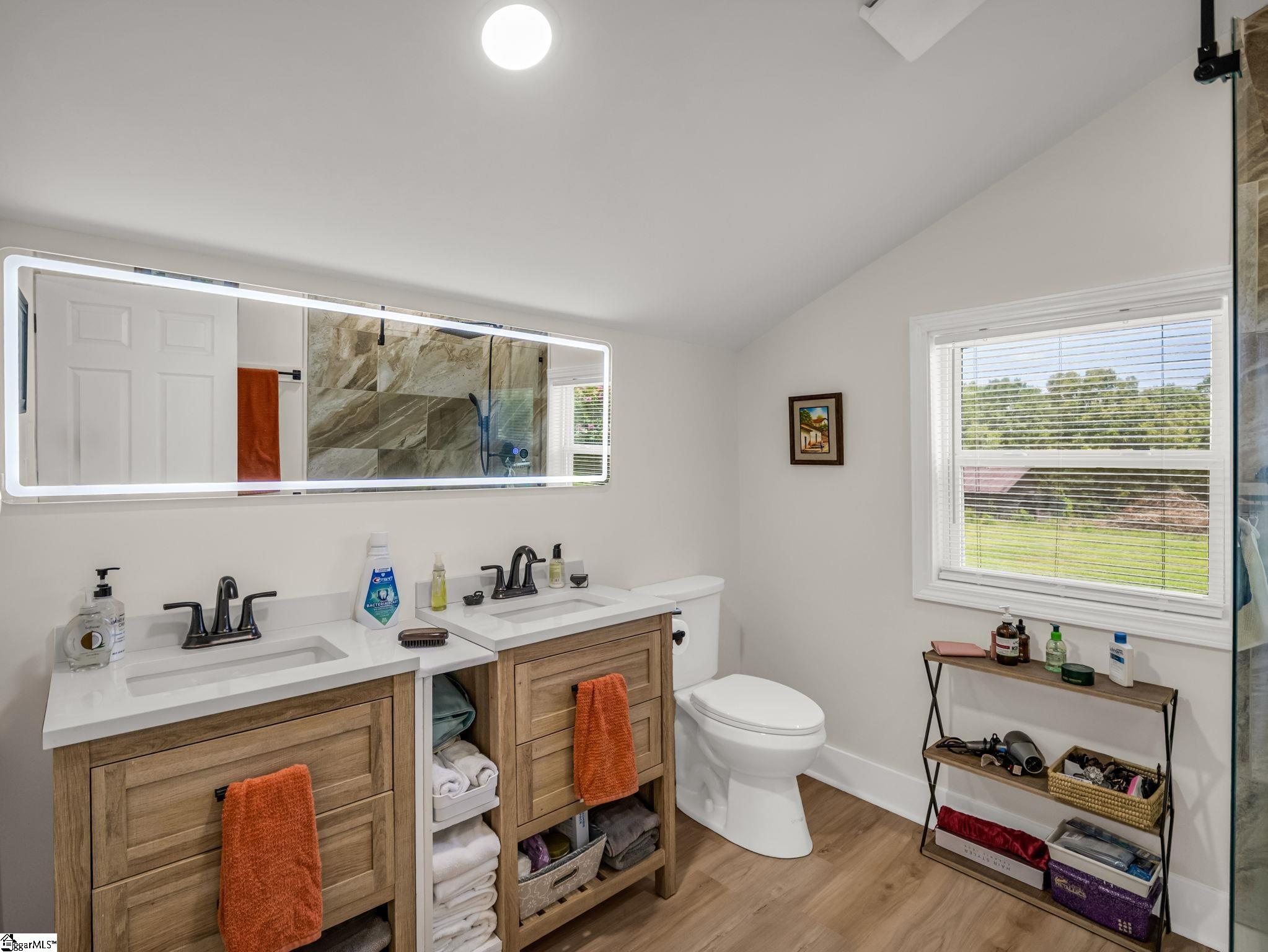 605 Hollis Road Property Photo 22