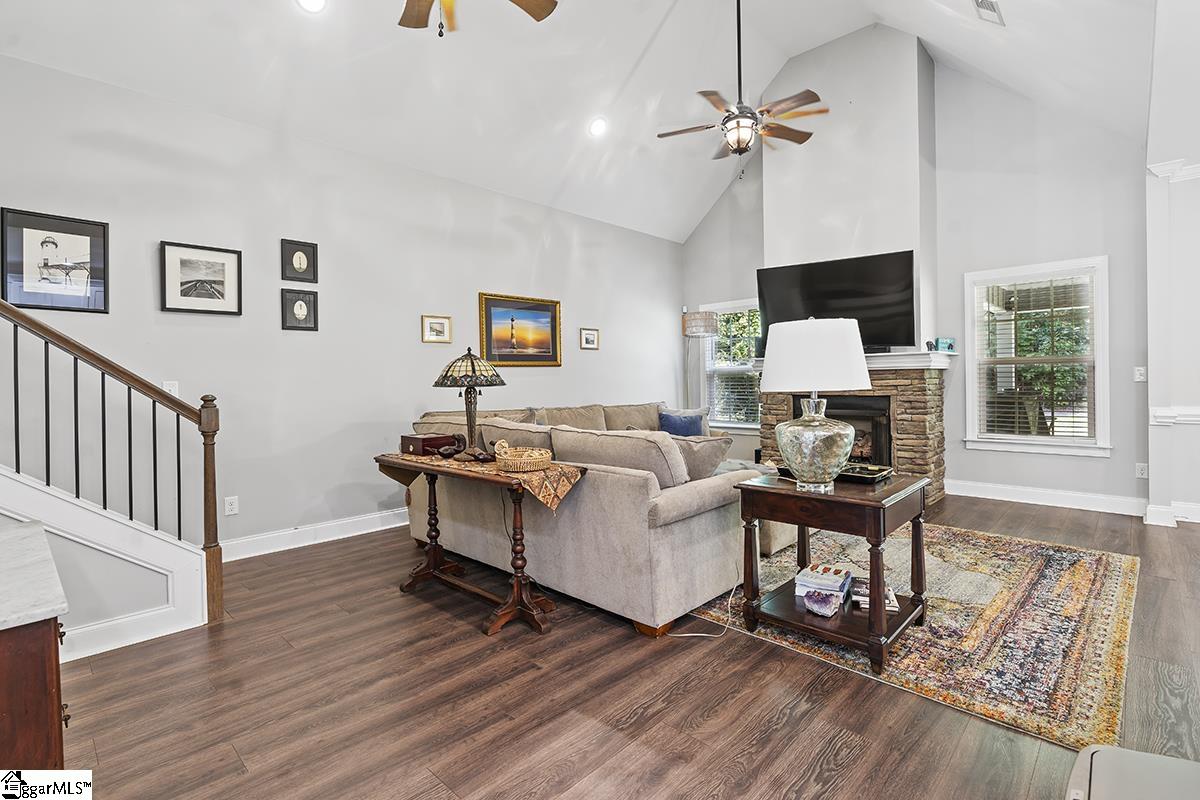 505 Swing About Lane Property Photo 4