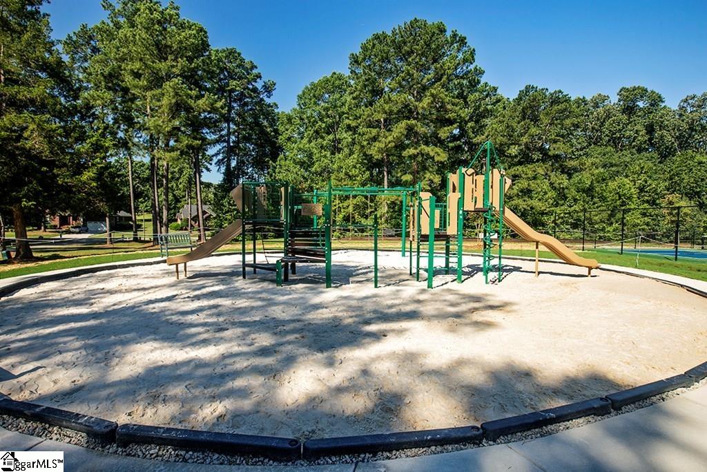 505 Swing About Lane Property Photo 28
