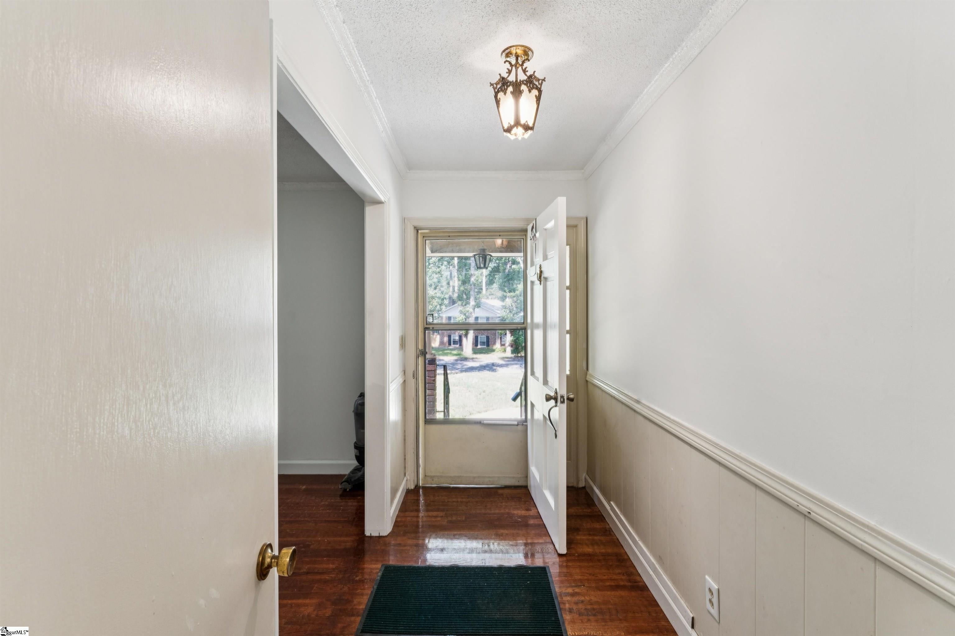 213 Dellrose Circle Property Photo 8