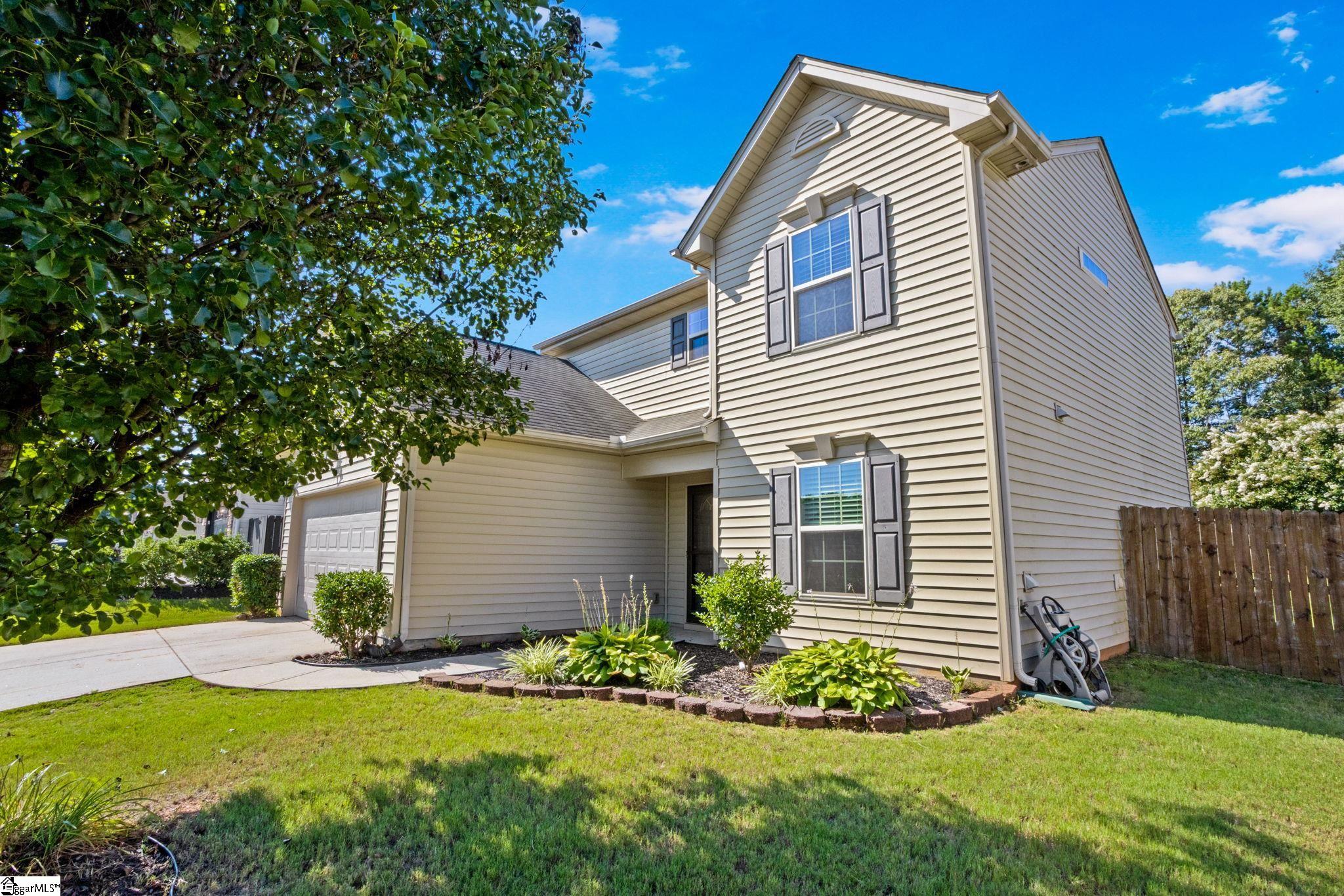 19 Ivory Arch Court Property Photo 3