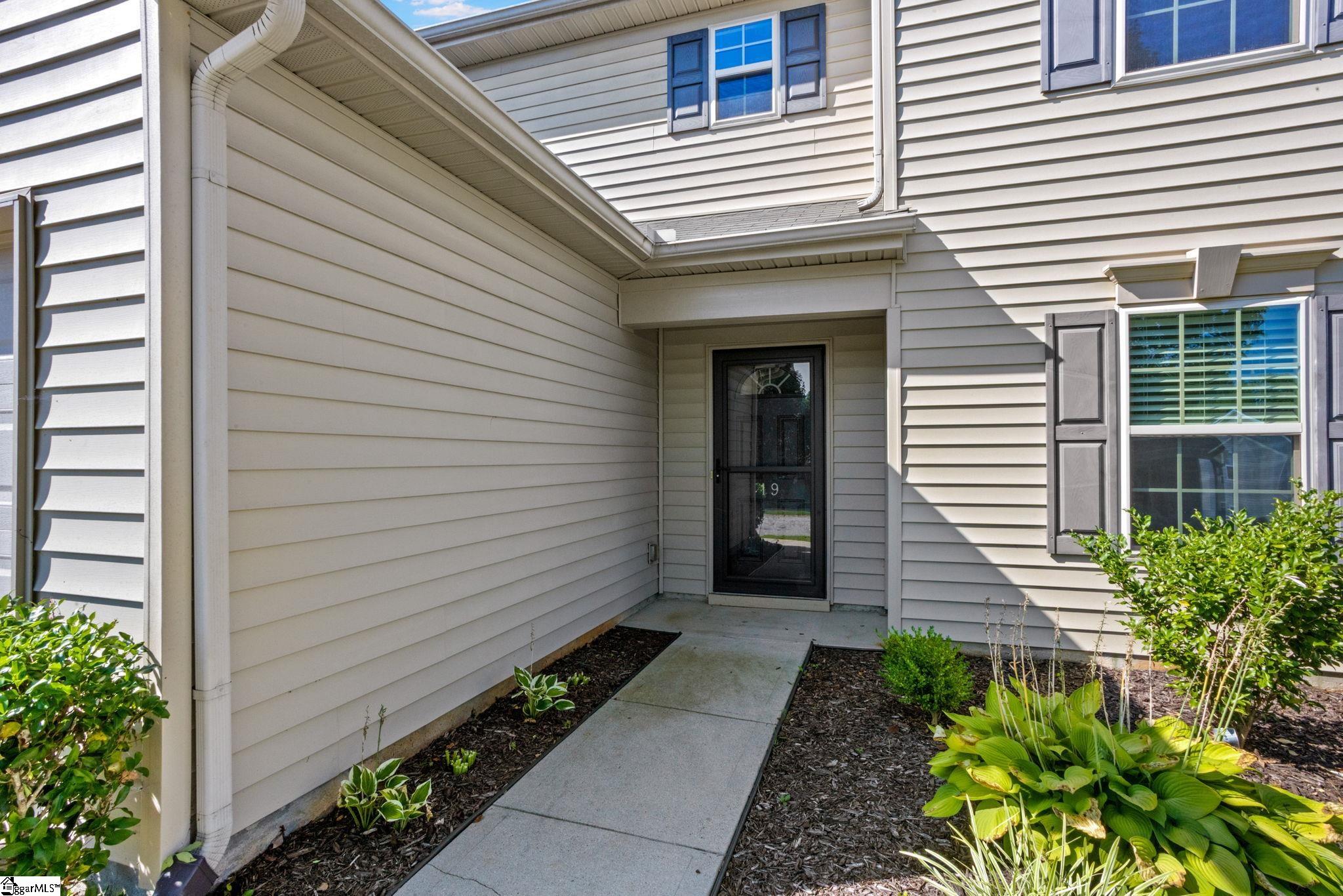 19 Ivory Arch Court Property Photo 4