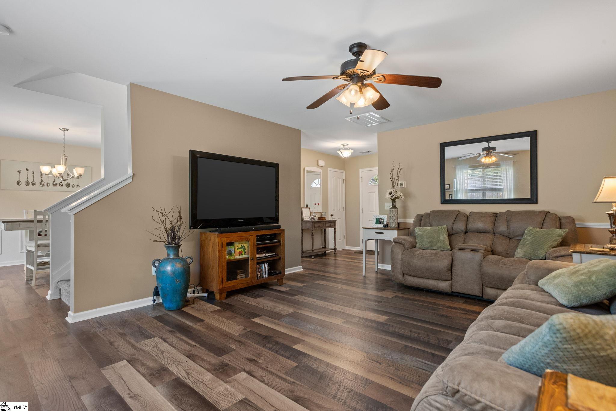 19 Ivory Arch Court Property Photo 8