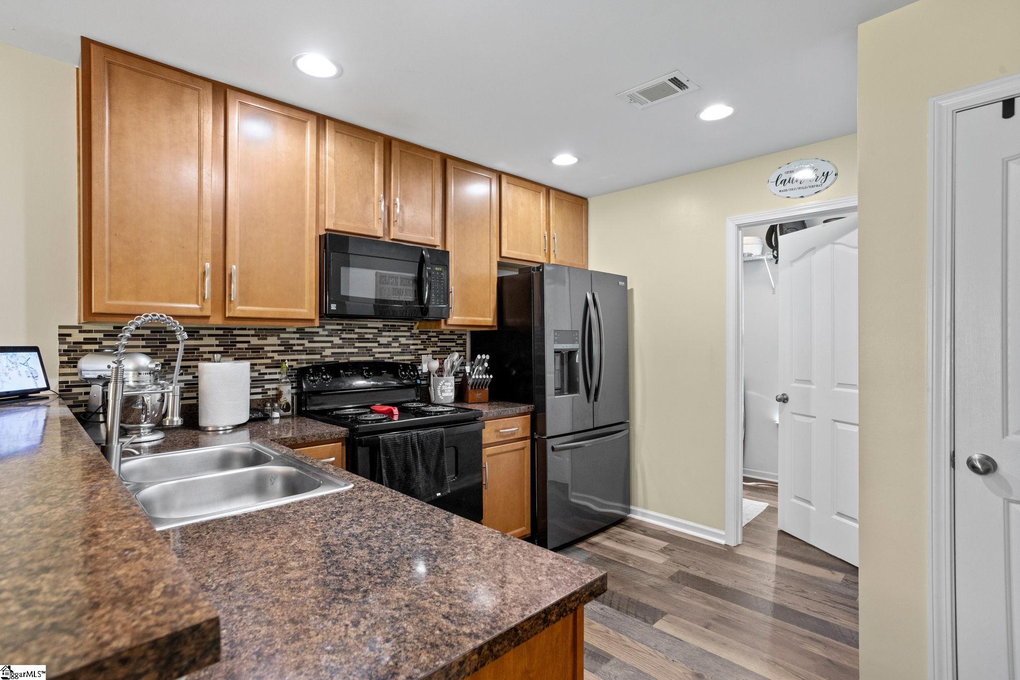 19 Ivory Arch Court Property Photo 14