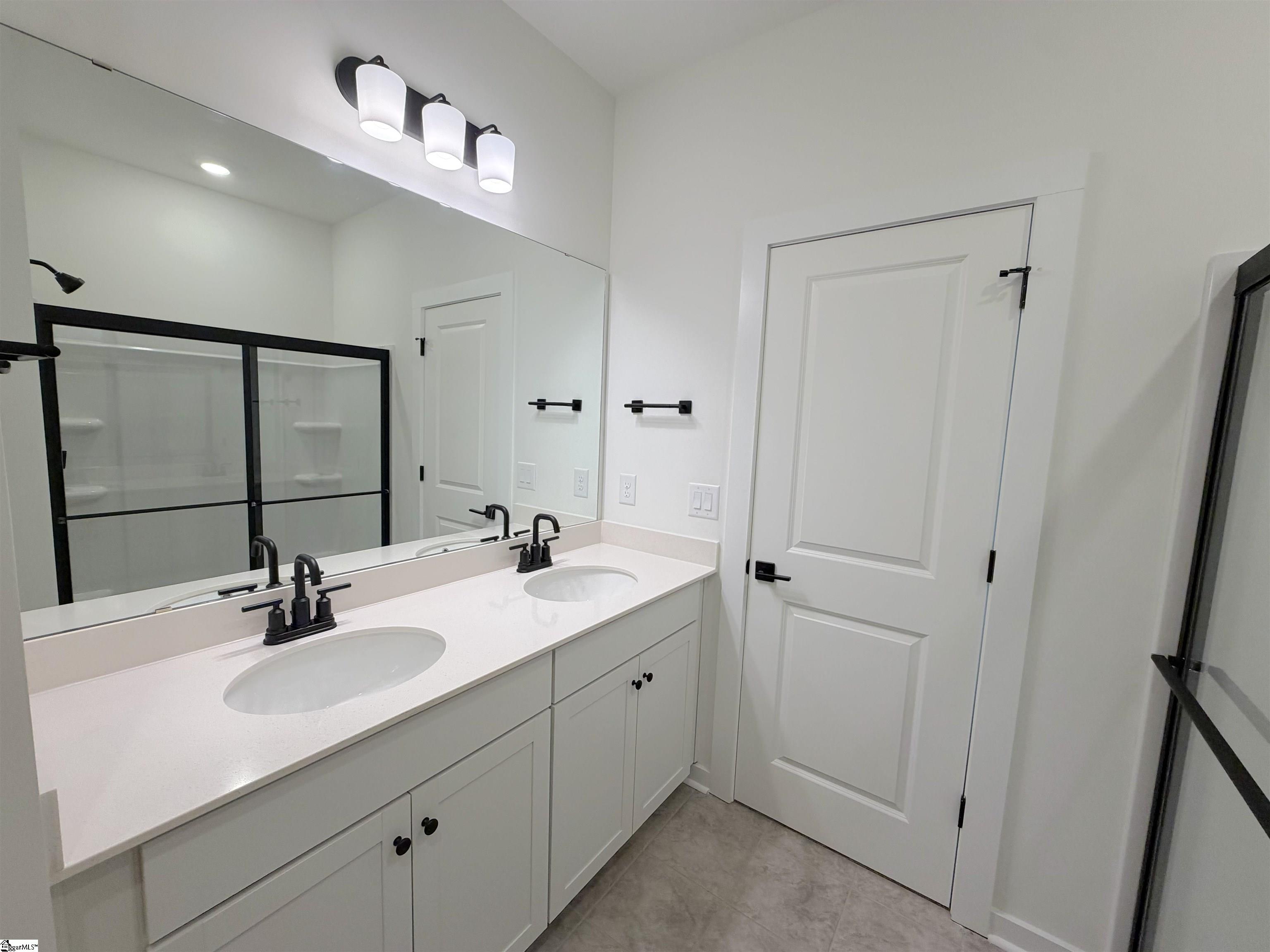 1279 Westgate Village Drive Property Photo 10