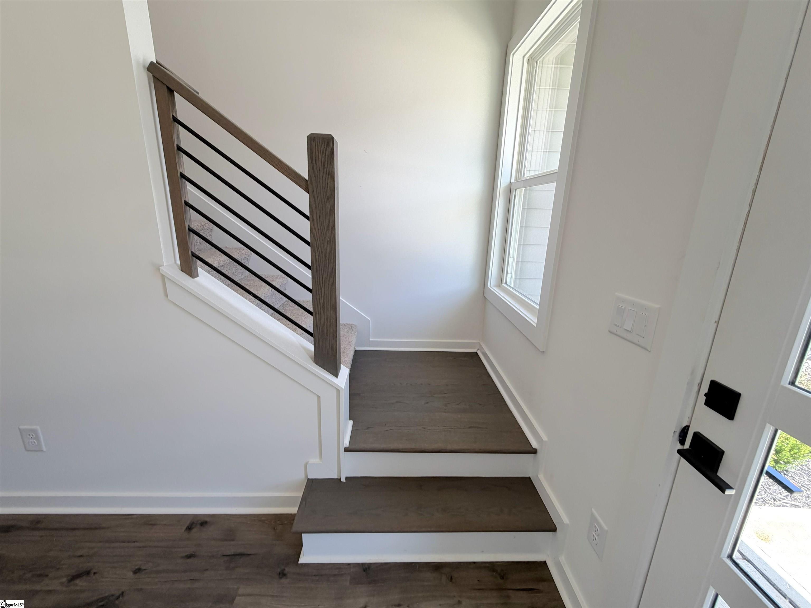 1279 Westgate Village Drive Property Photo 13