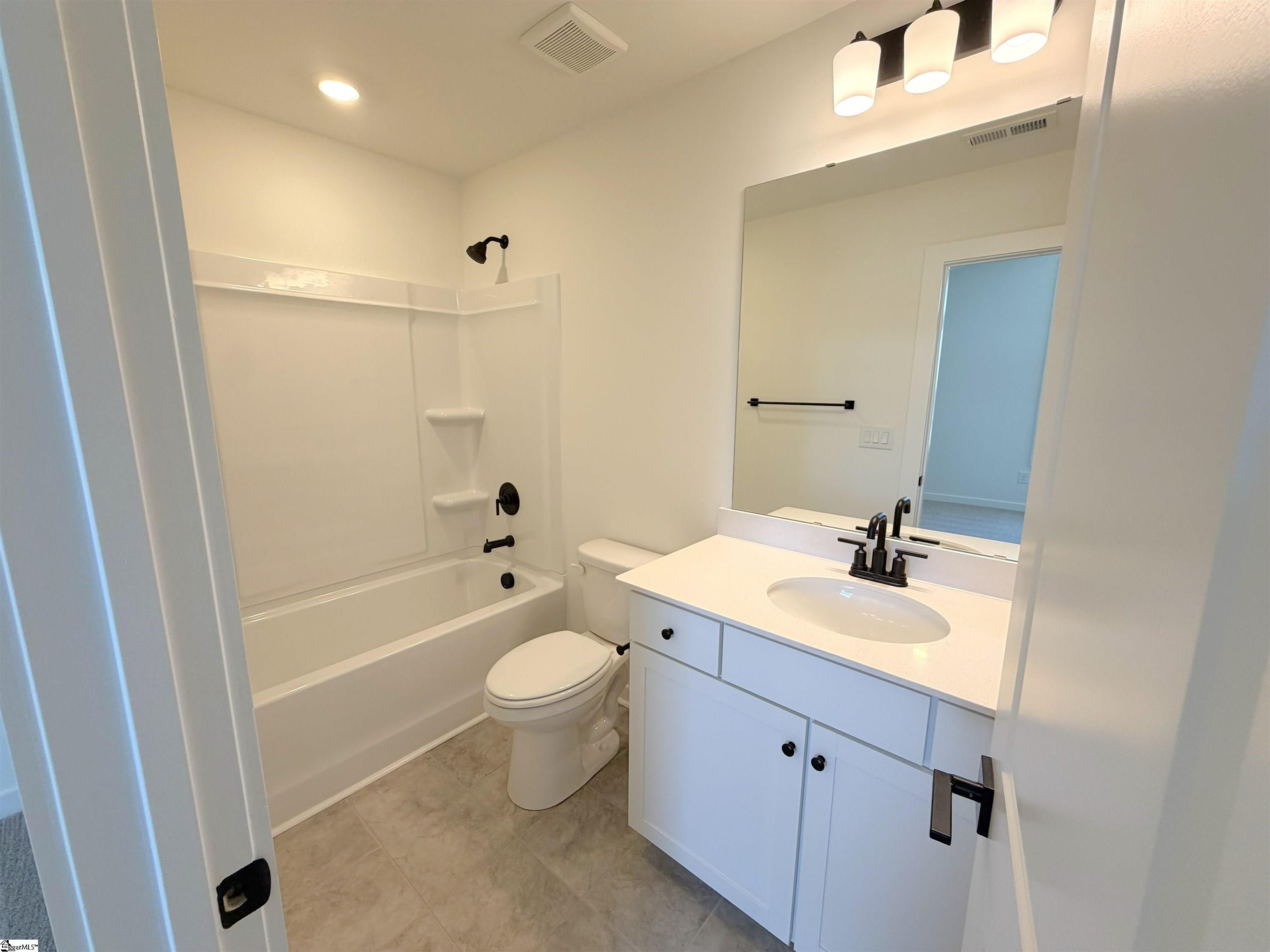 1279 Westgate Village Drive Property Photo 16