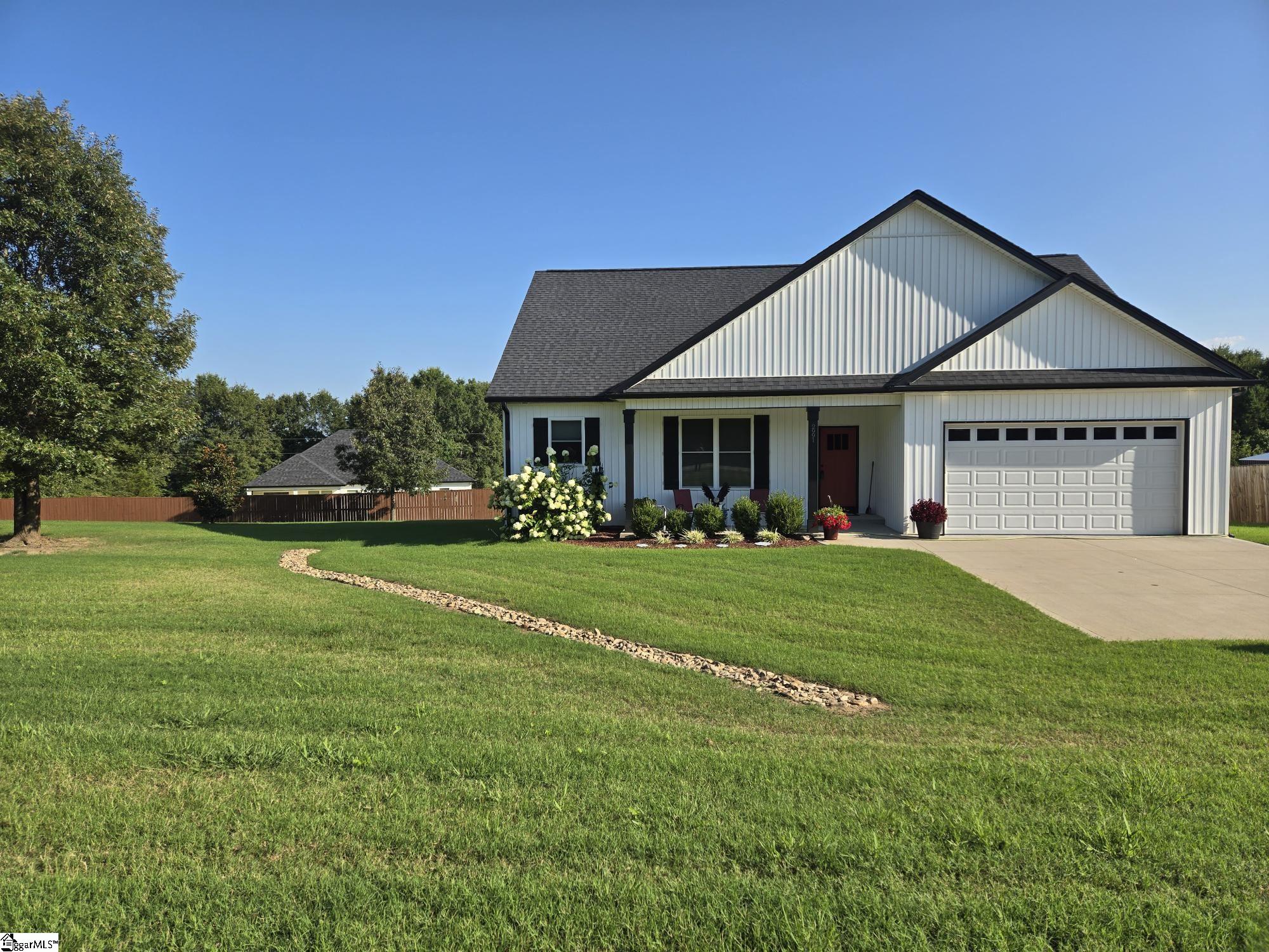 2991 Hwy 417 Property Photo 1