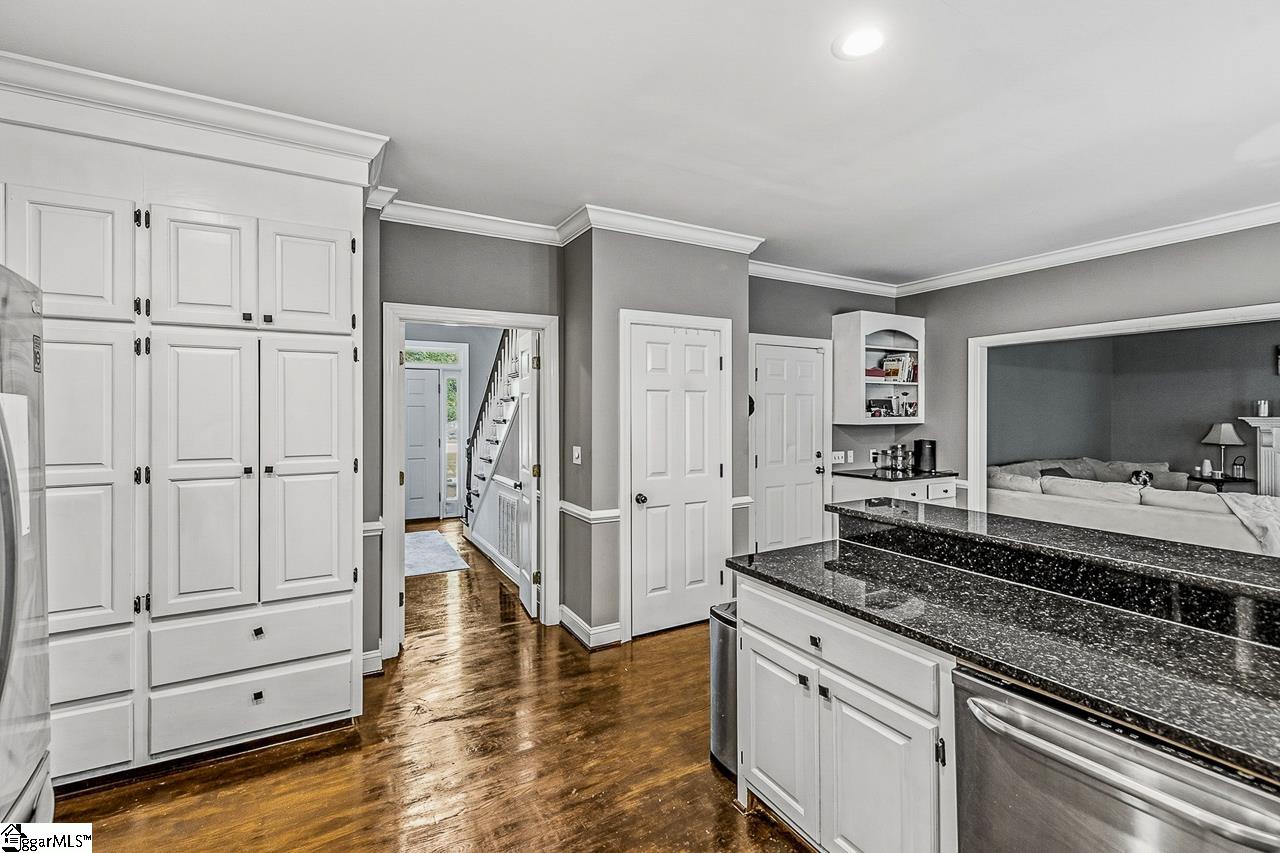 17 Misty Oaks Drive Property Photo 12