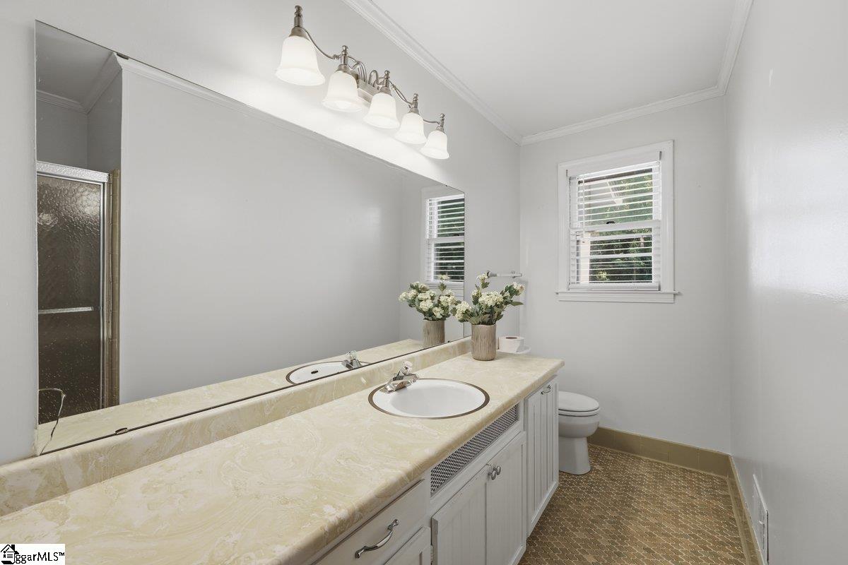 200 Eastcliffe Way Property Photo 18