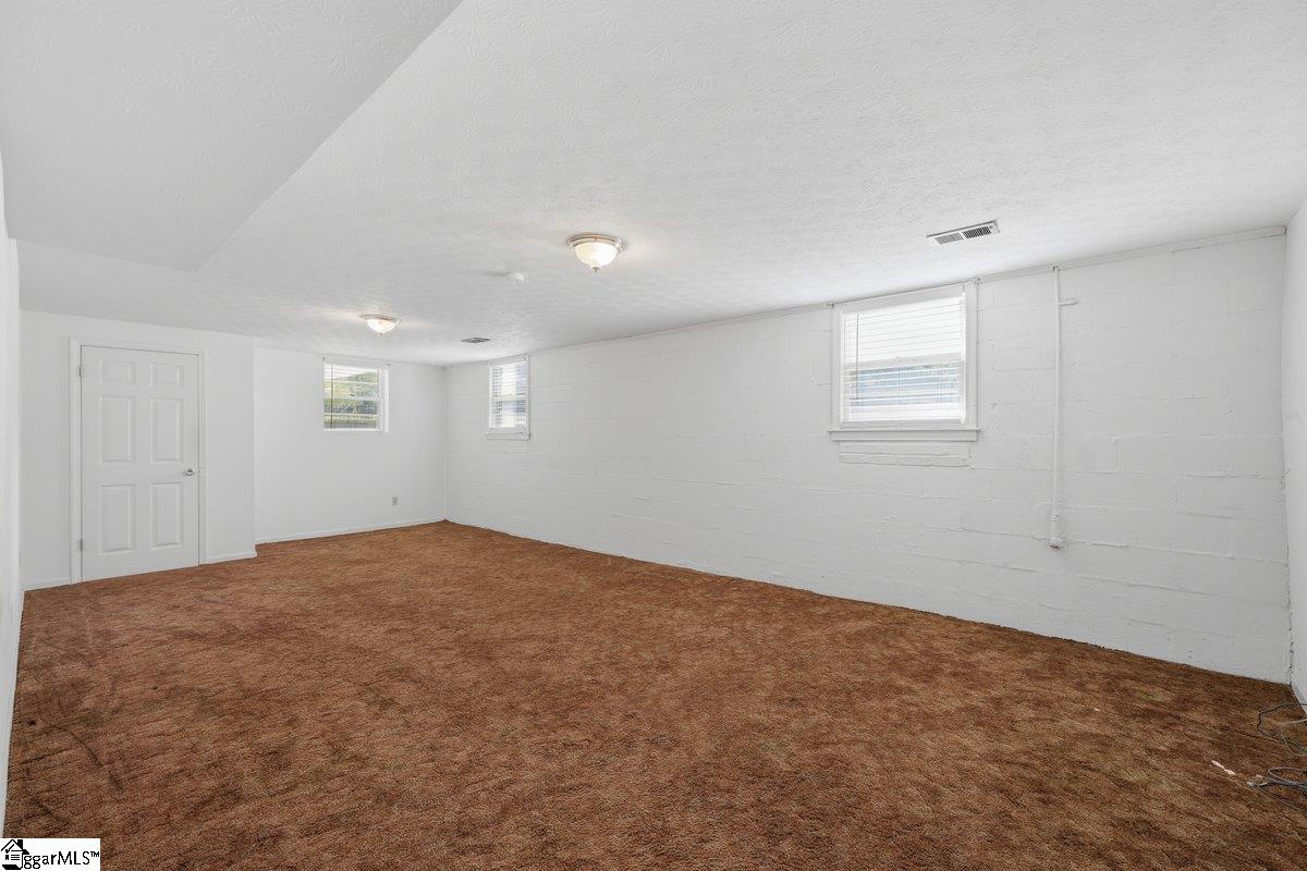 200 Eastcliffe Way Property Photo 25