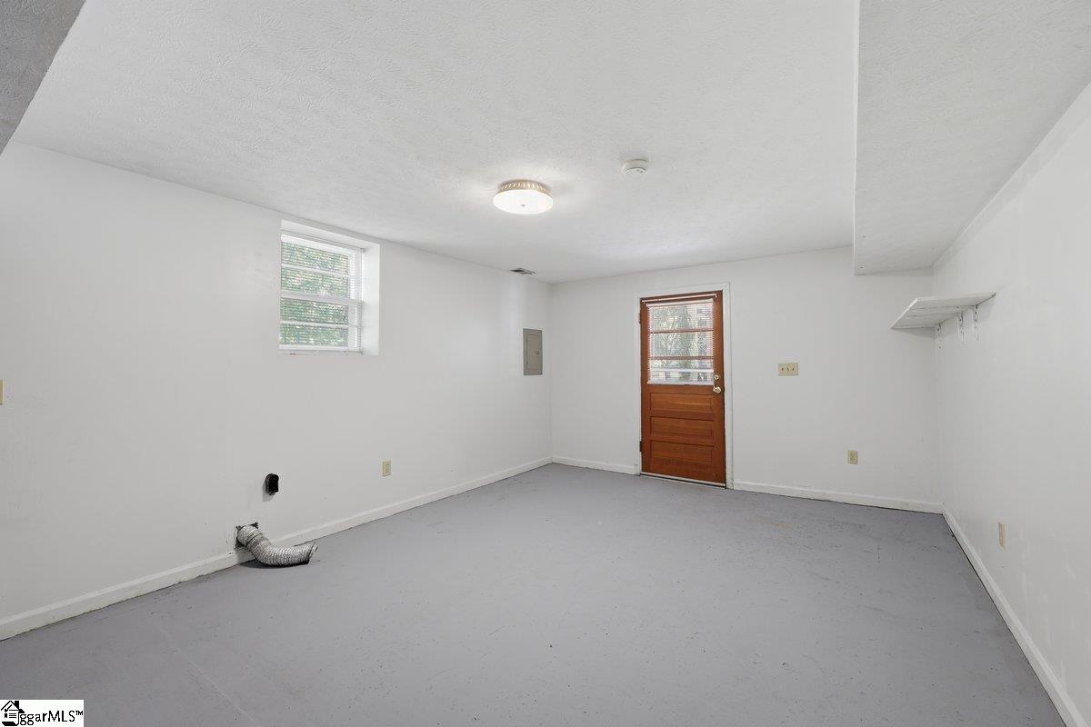 200 Eastcliffe Way Property Photo 28