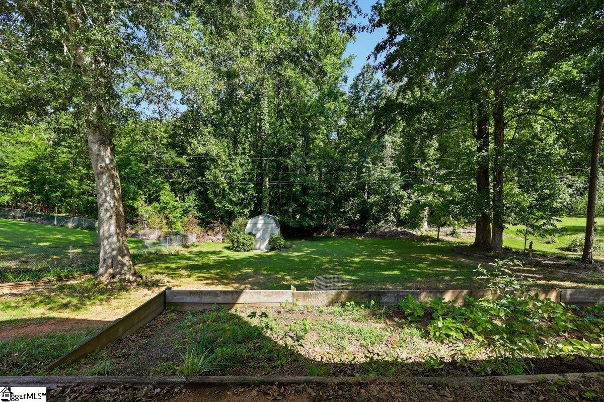 200 Eastcliffe Way Property Photo 31