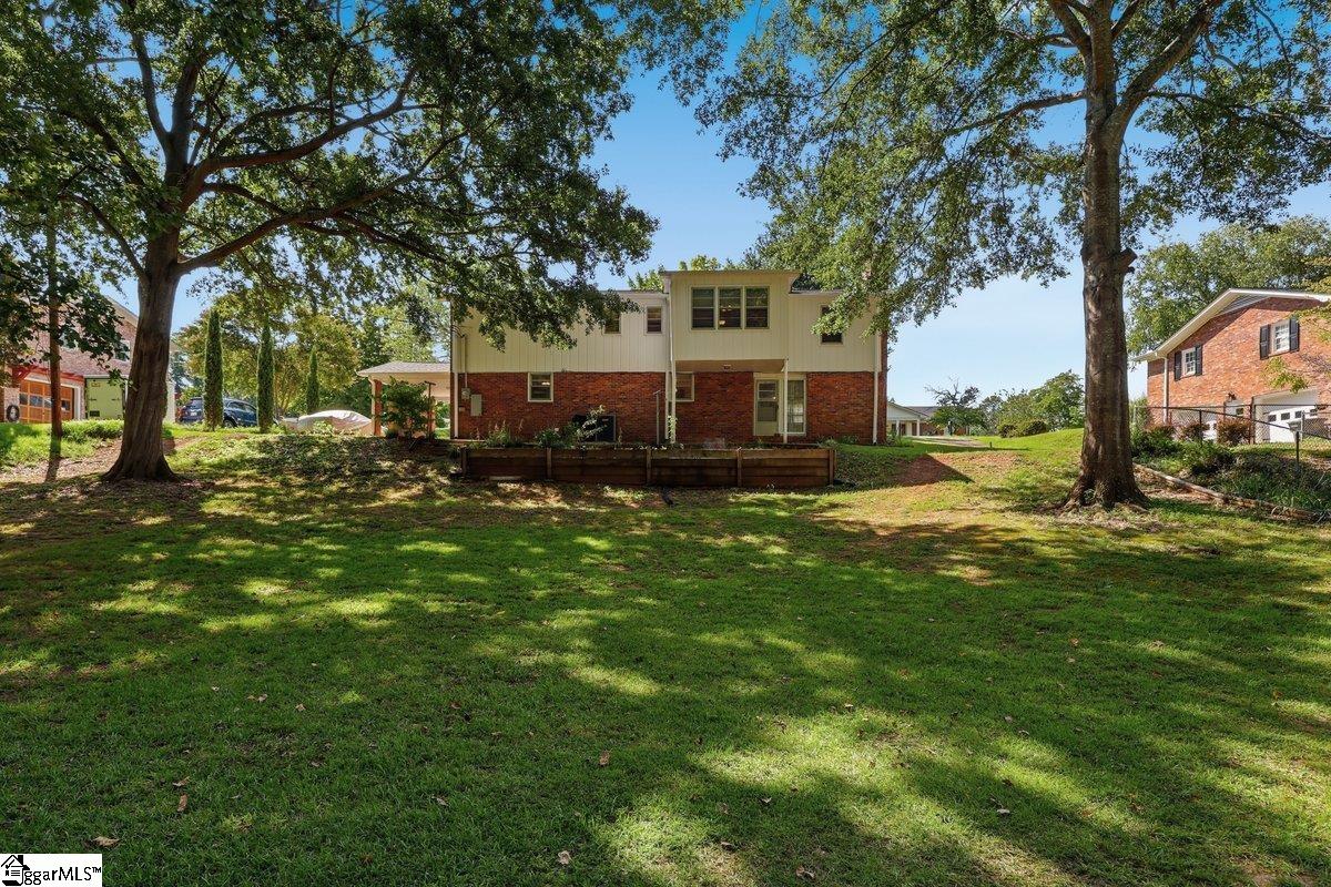200 Eastcliffe Way Property Photo 33
