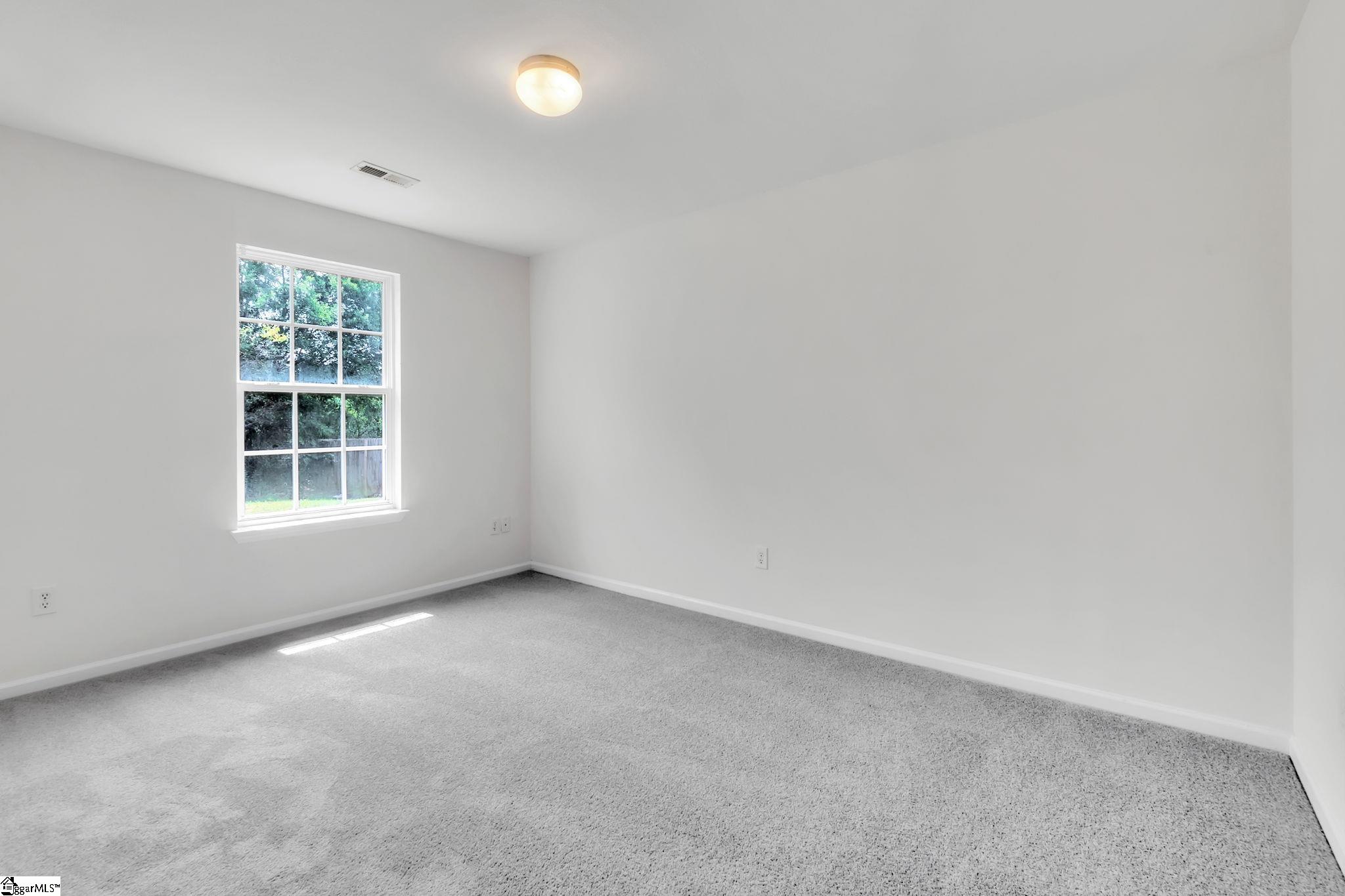 205 Riverbreeze Road Property Photo 17