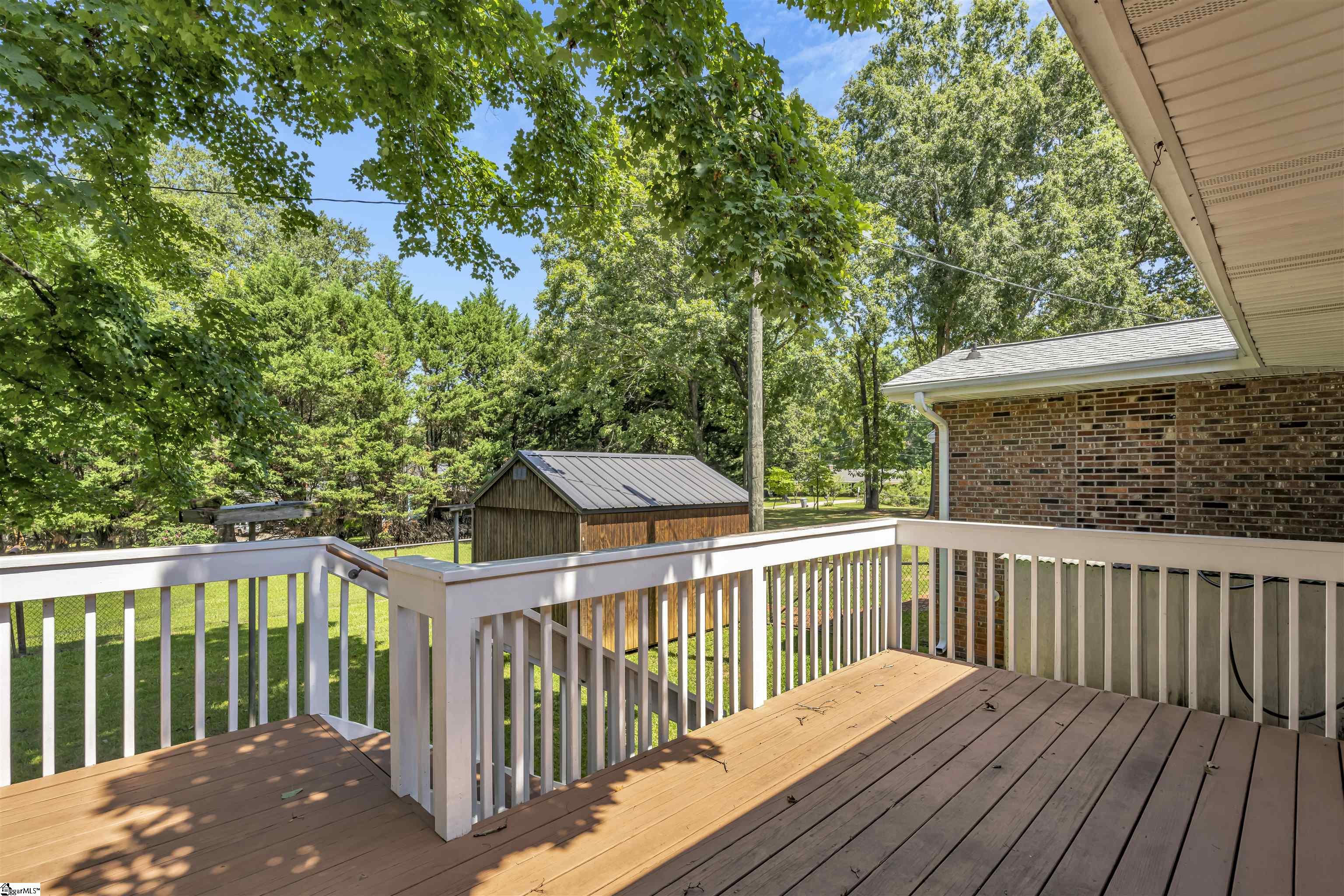 402 Springwood Drive Property Photo 20