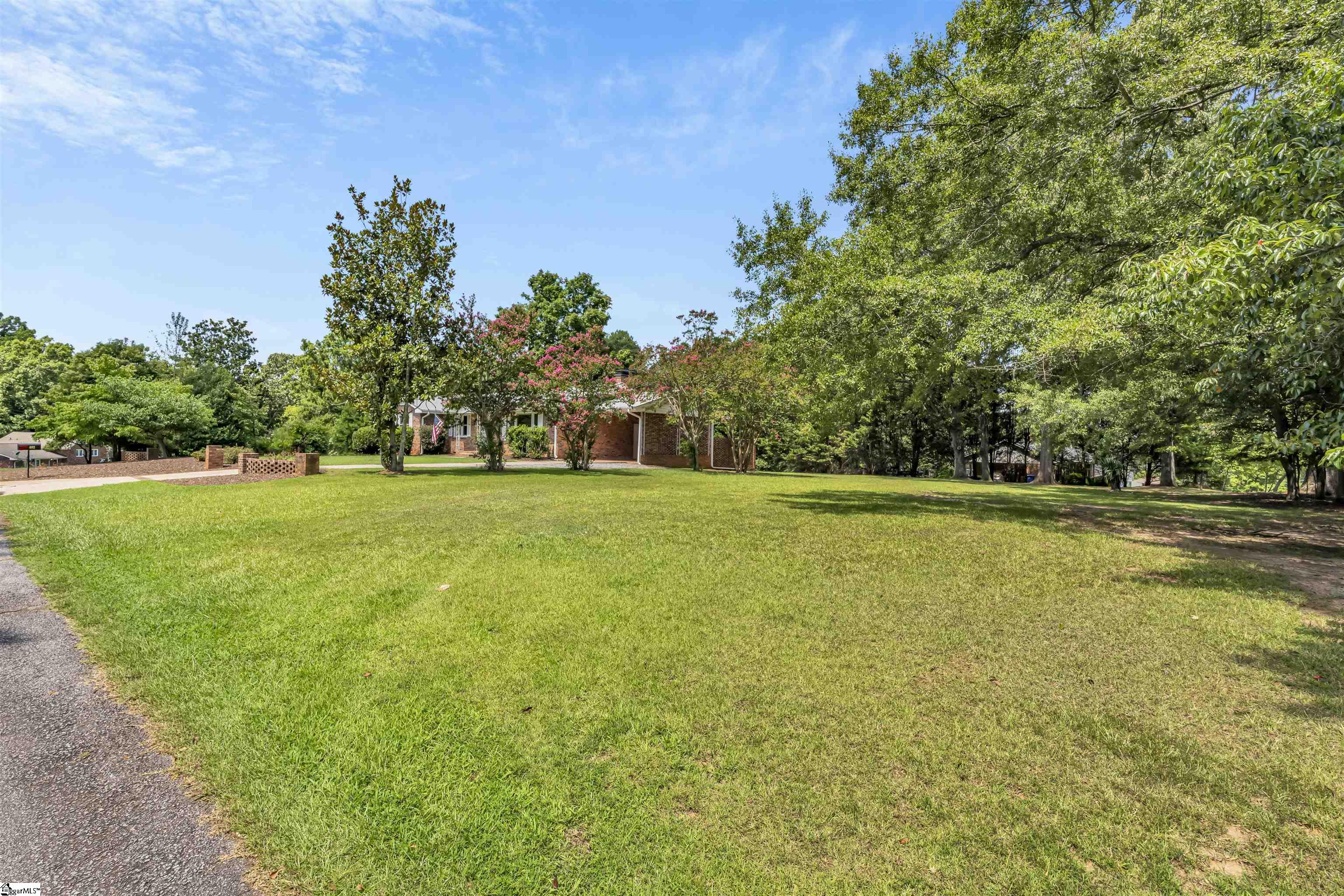 402 Springwood Drive Property Photo 25