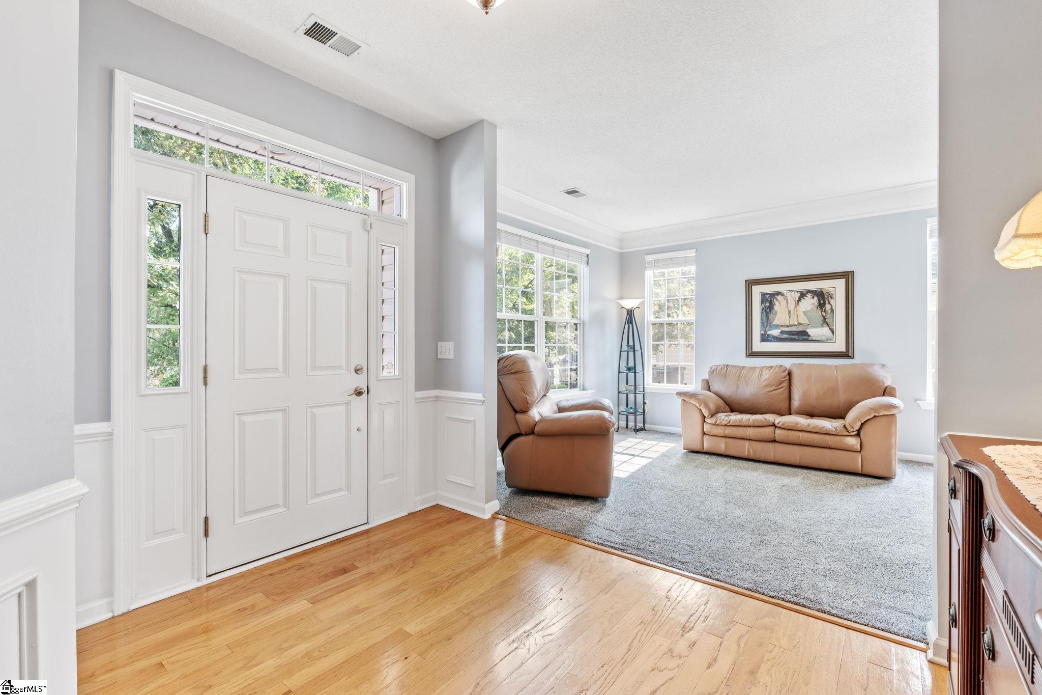 194 Birkhall Circle Property Photo 3