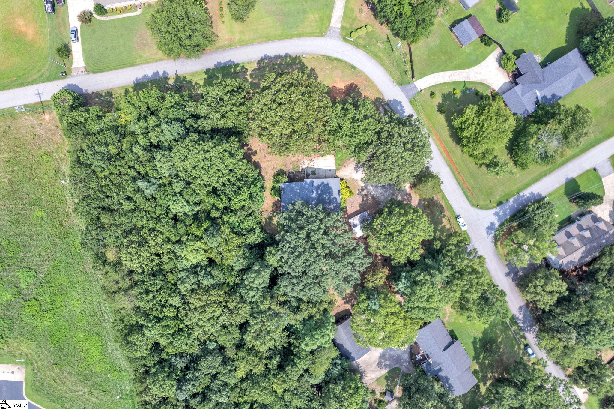 1201 Lakeview Circle Property Photo 33