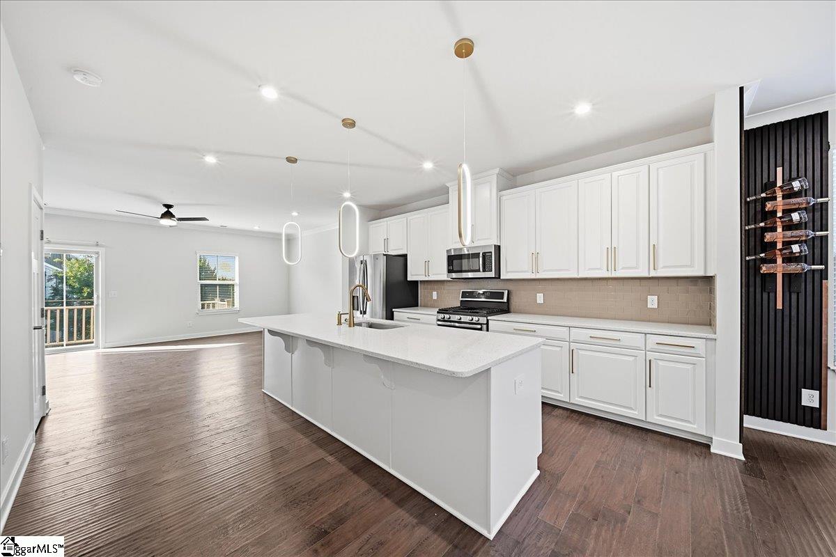 2 Tytan Court Property Photo 2