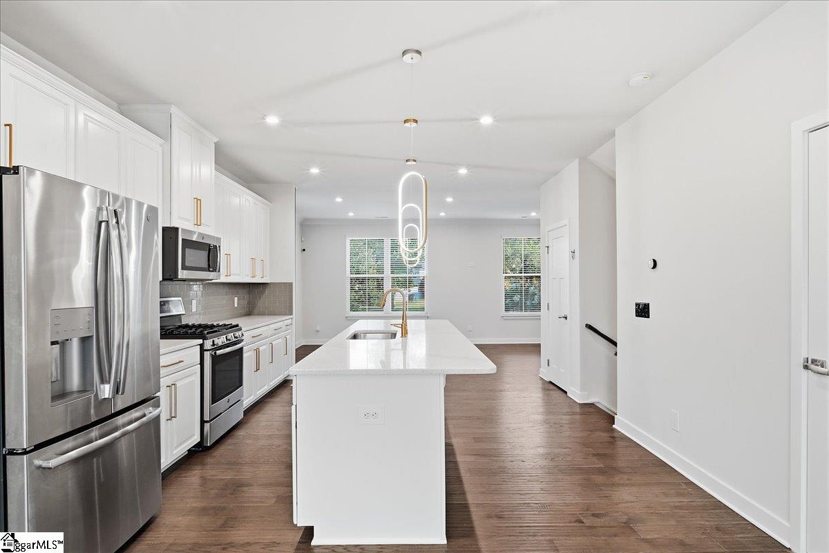 2 Tytan Court Property Photo 5