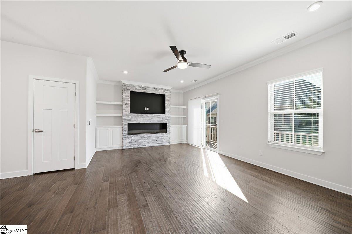 2 Tytan Court Property Photo 7