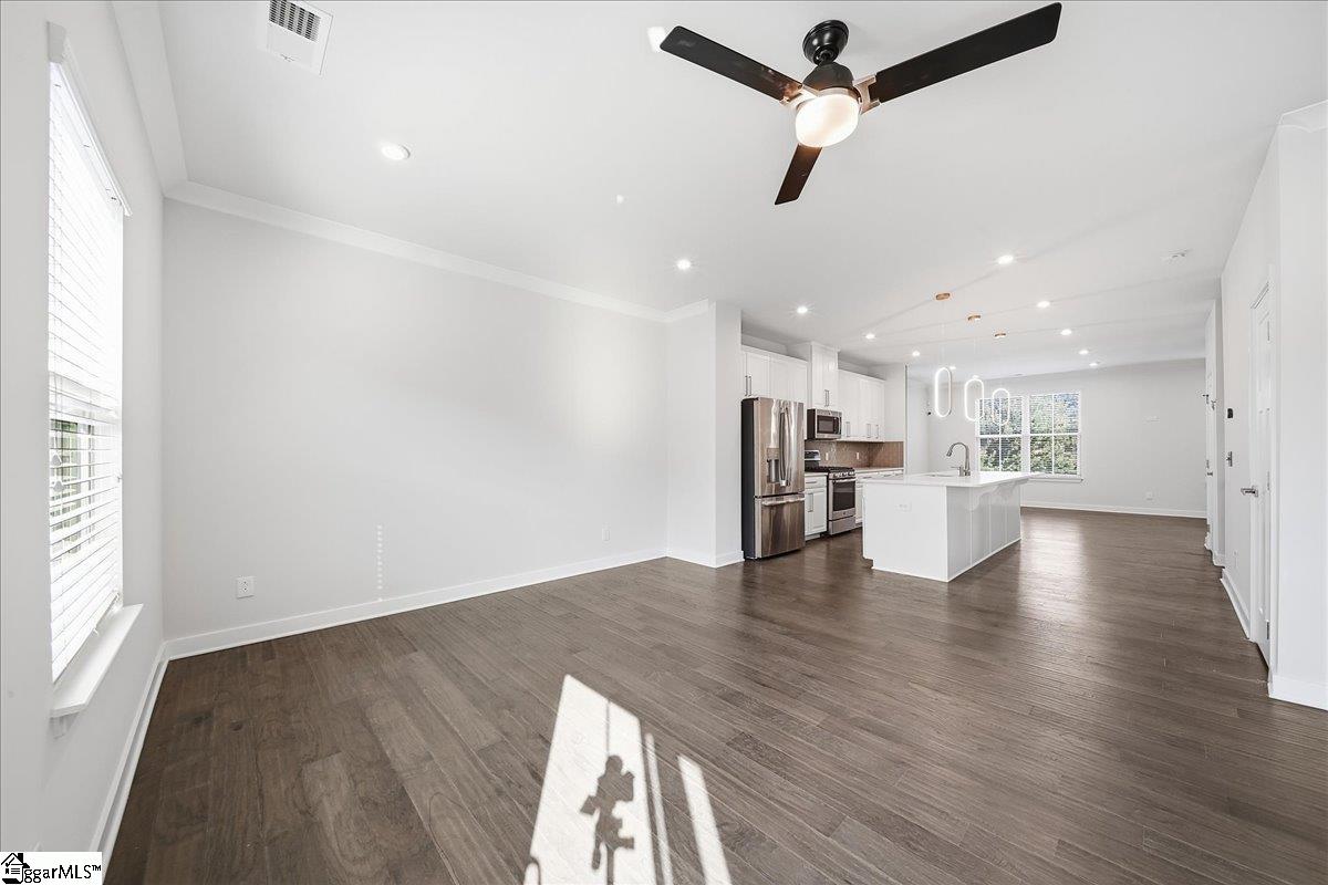 2 Tytan Court Property Photo 15