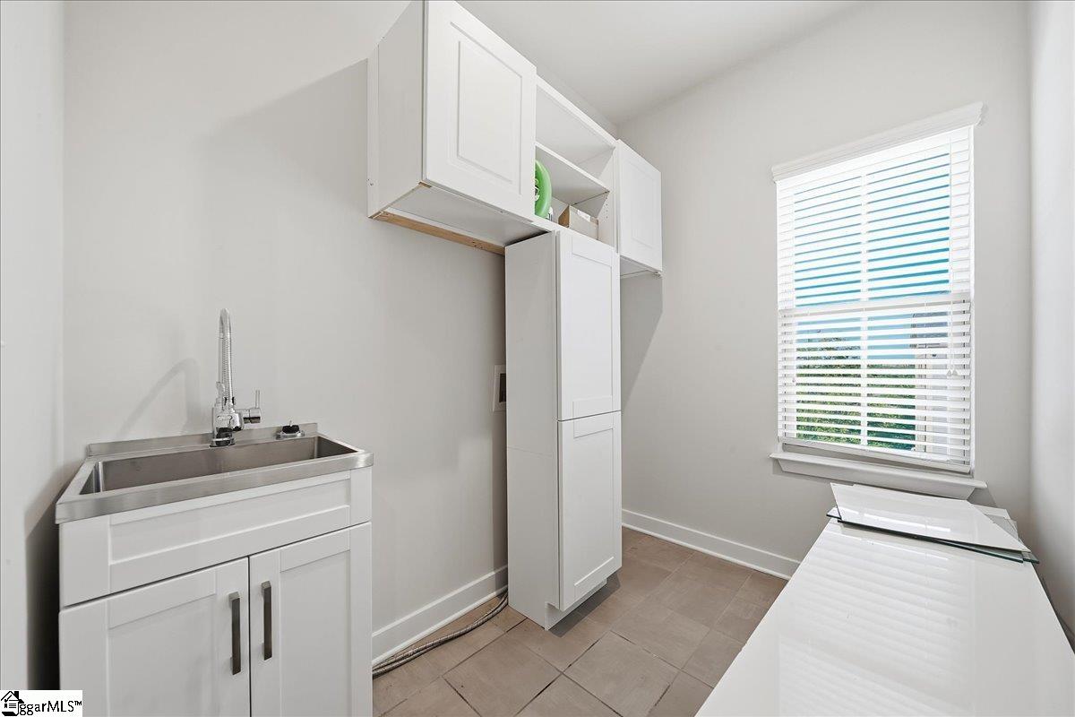 2 Tytan Court Property Photo 18