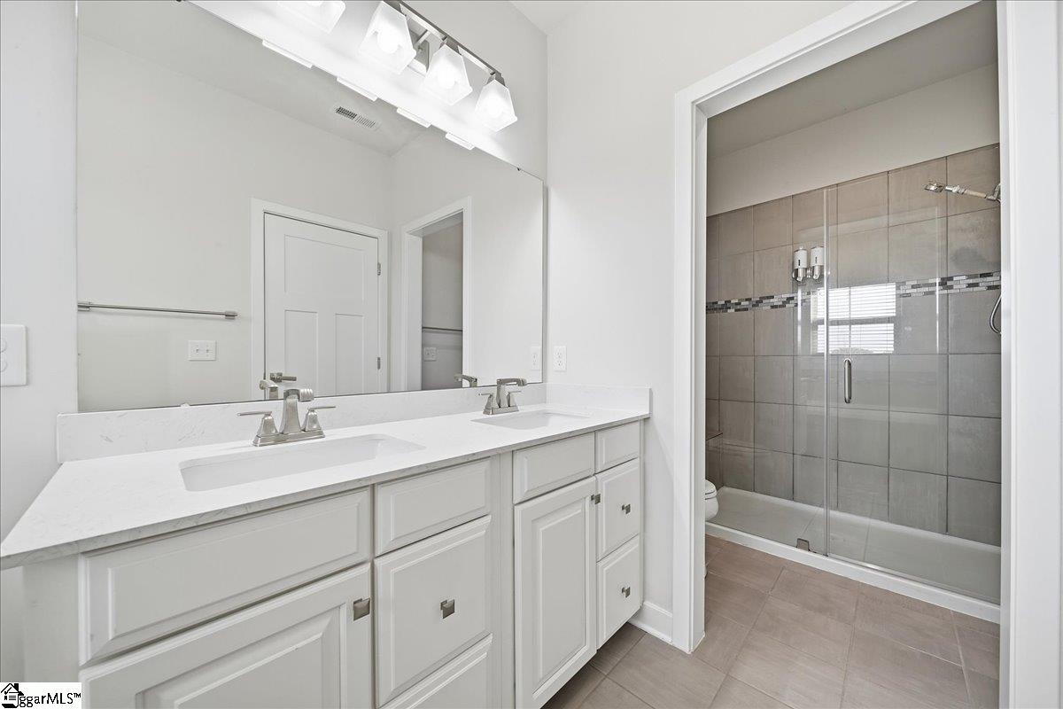 2 Tytan Court Property Photo 27