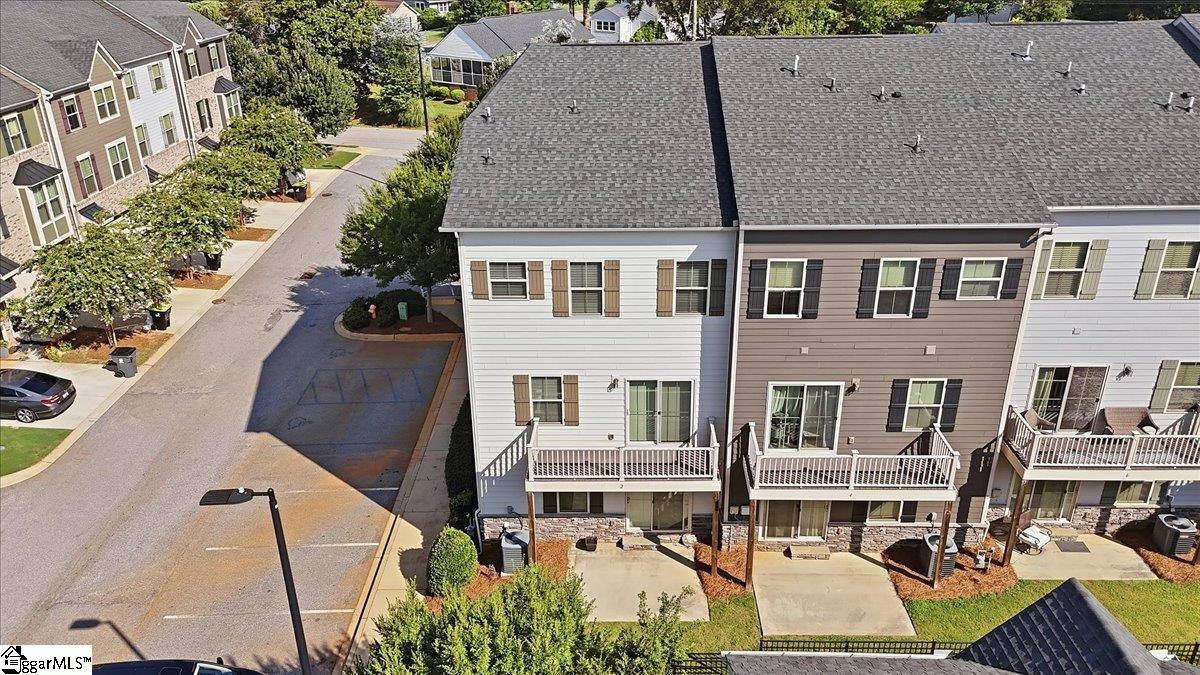 2 Tytan Court Property Photo 32