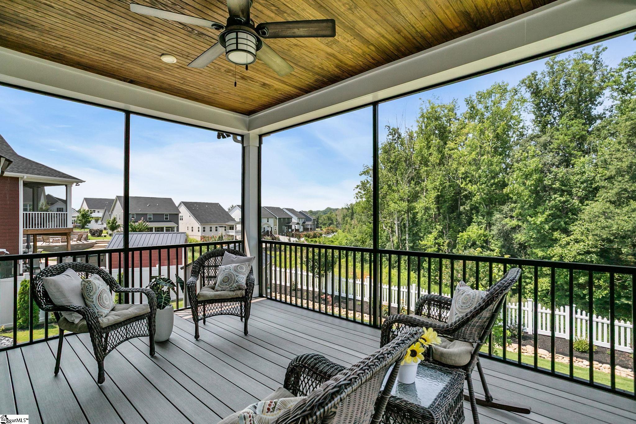421 Oswego Court Property Photo 13