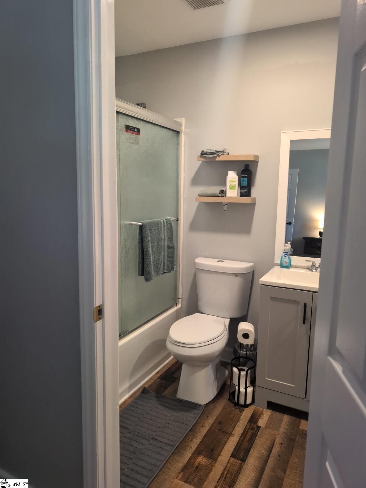 702 E Lee Road Property Photo 33