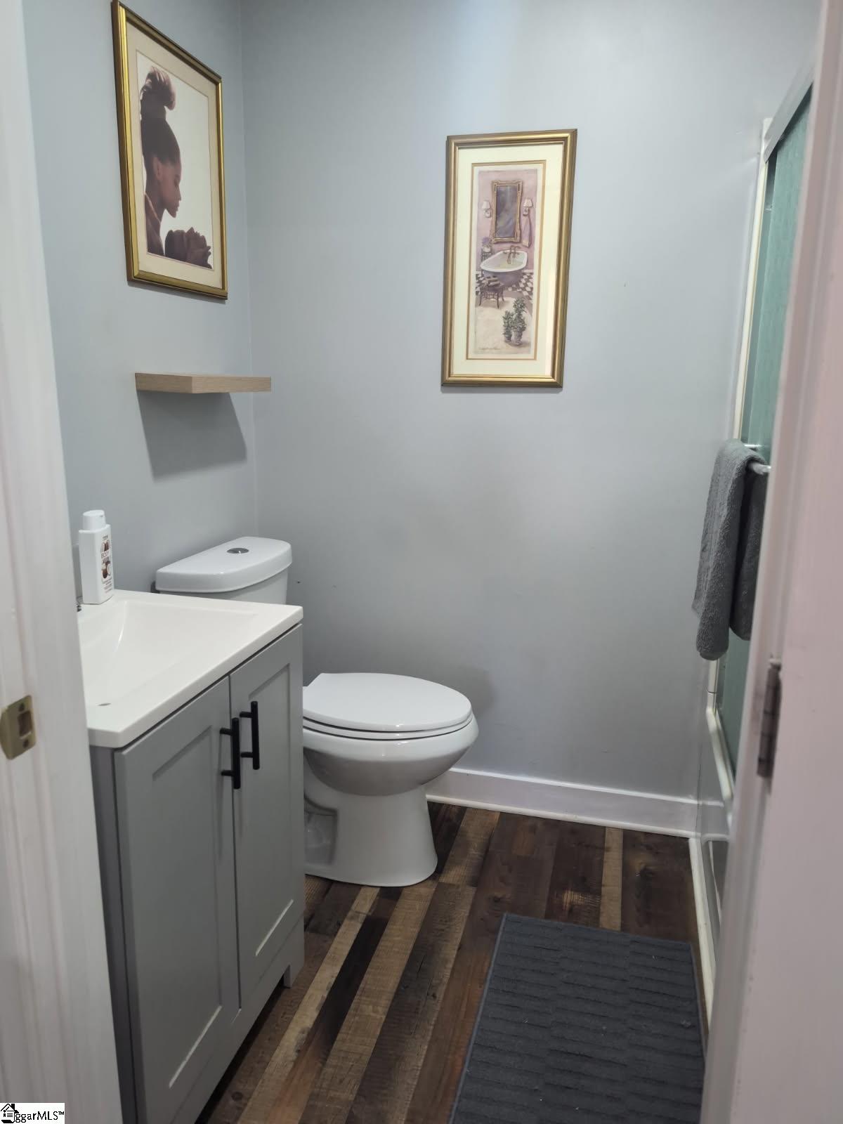 702 E Lee Road Property Photo 34