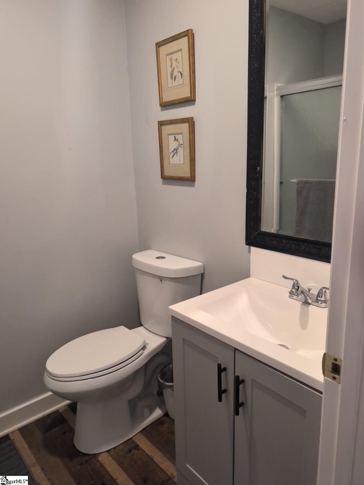 702 E Lee Road Property Photo 35