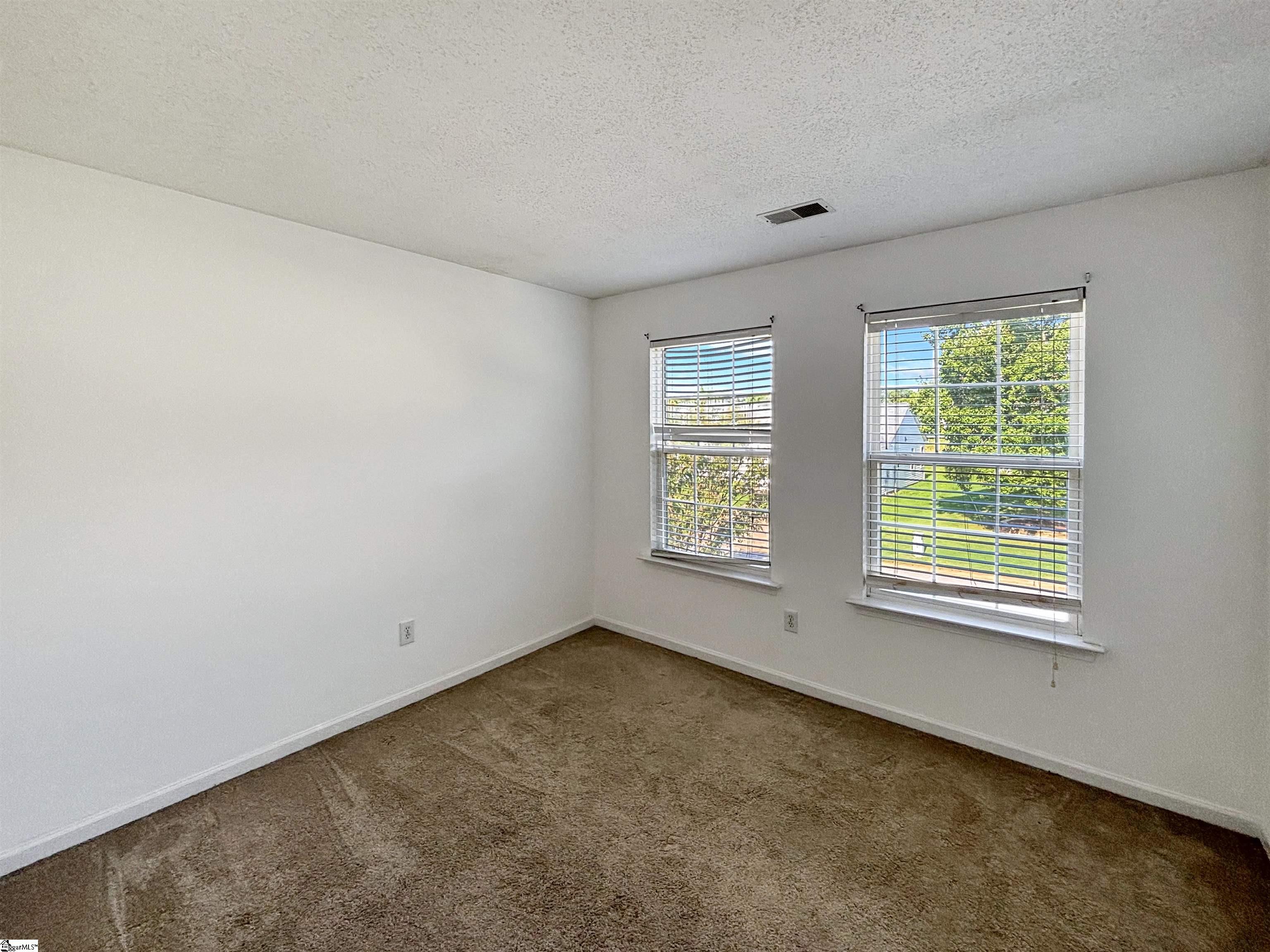 1599407 Property Photo 9