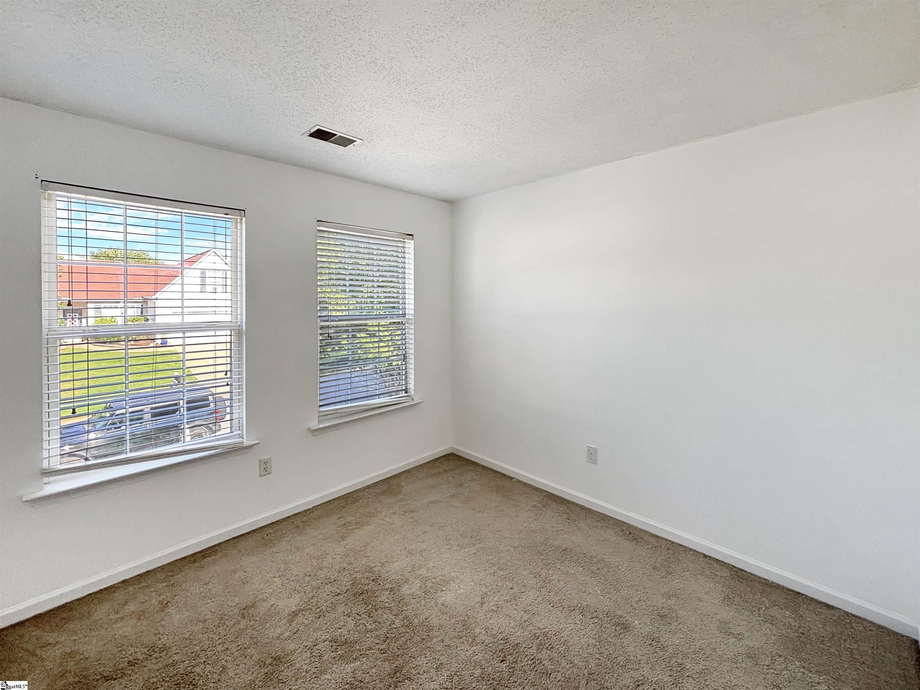 1599407 Property Photo 10