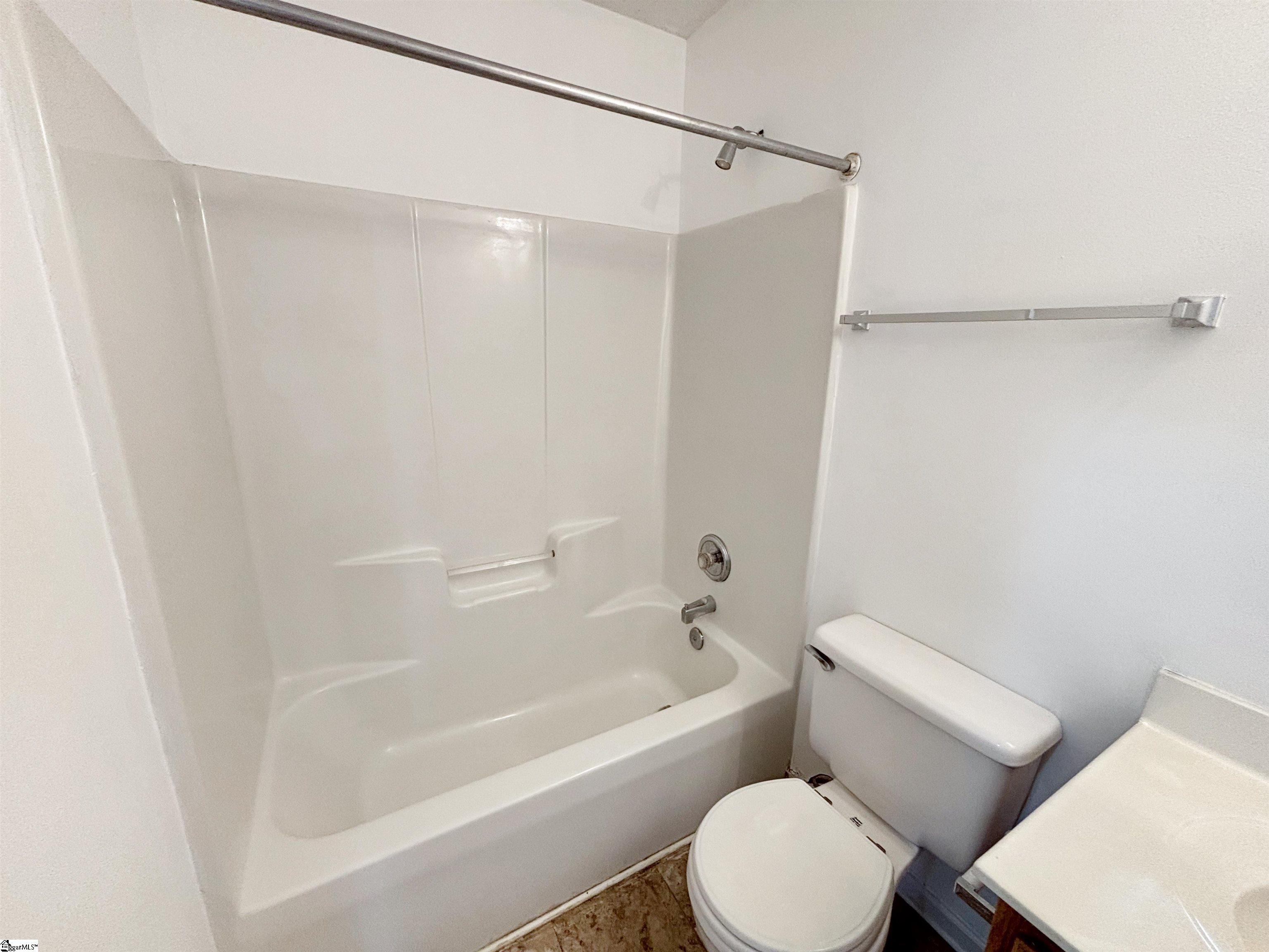 1599407 Property Photo 15