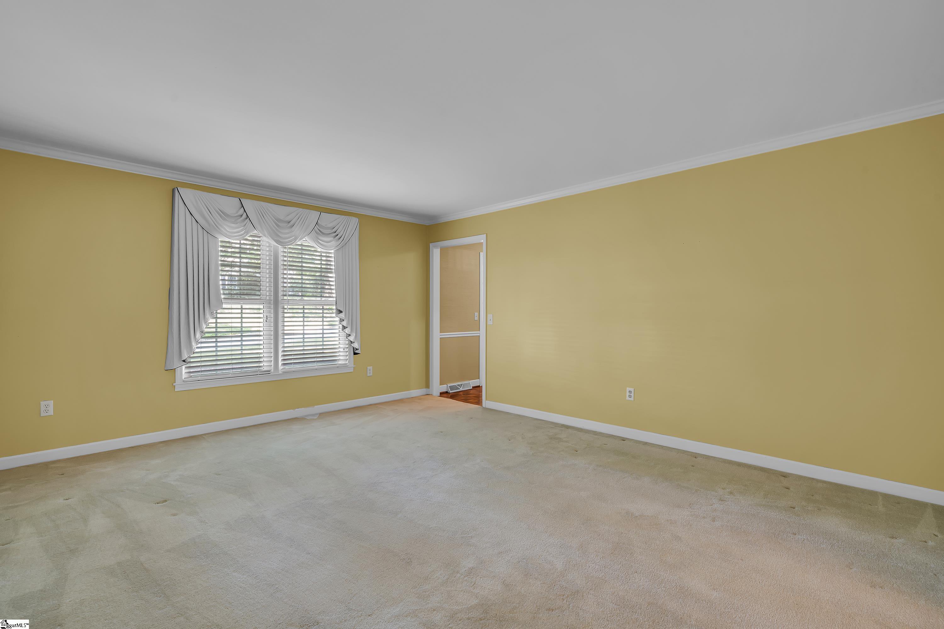 221 Briar Creek Drive Property Photo 8