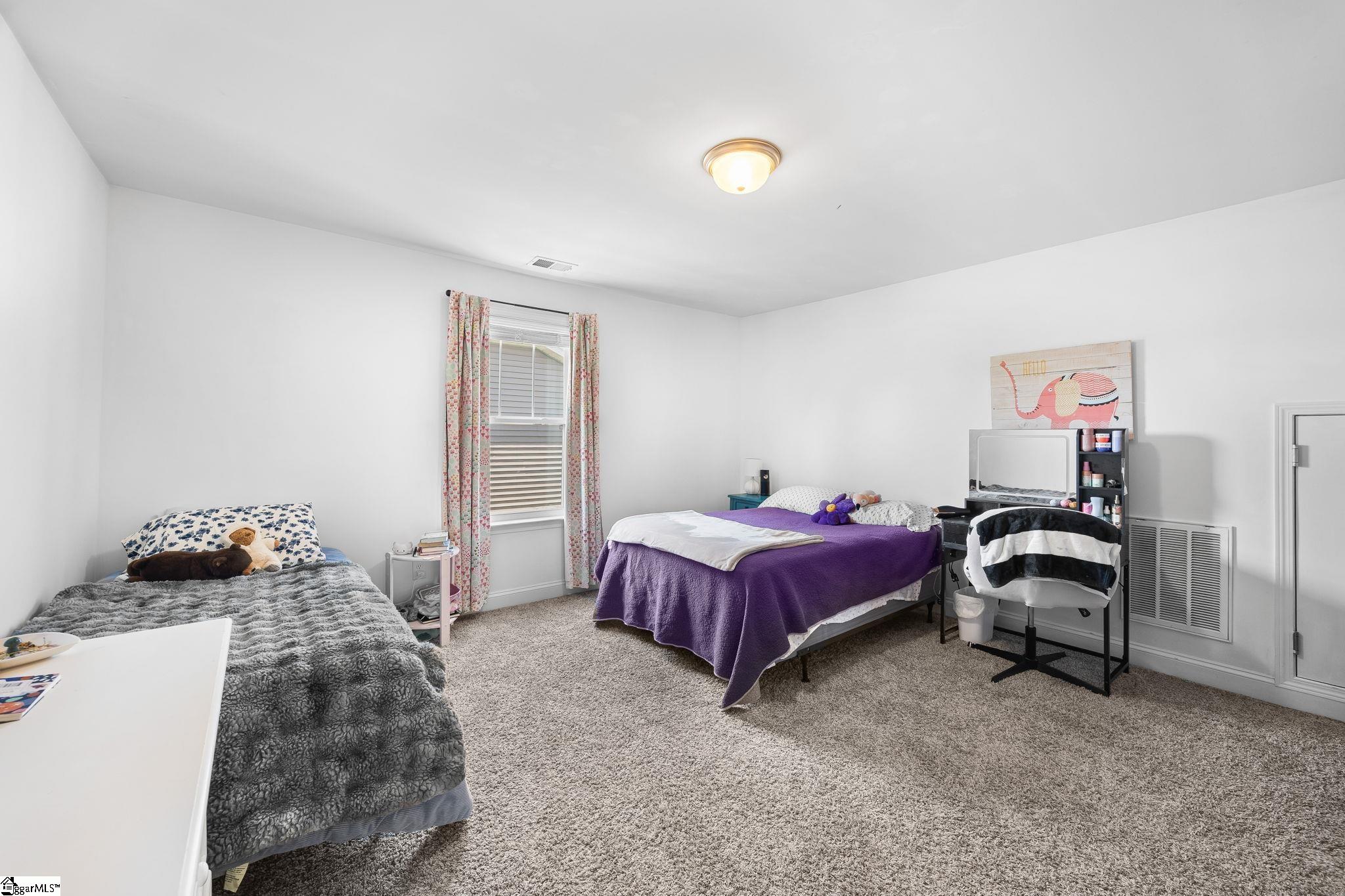323 Barnhill Court Property Photo 23