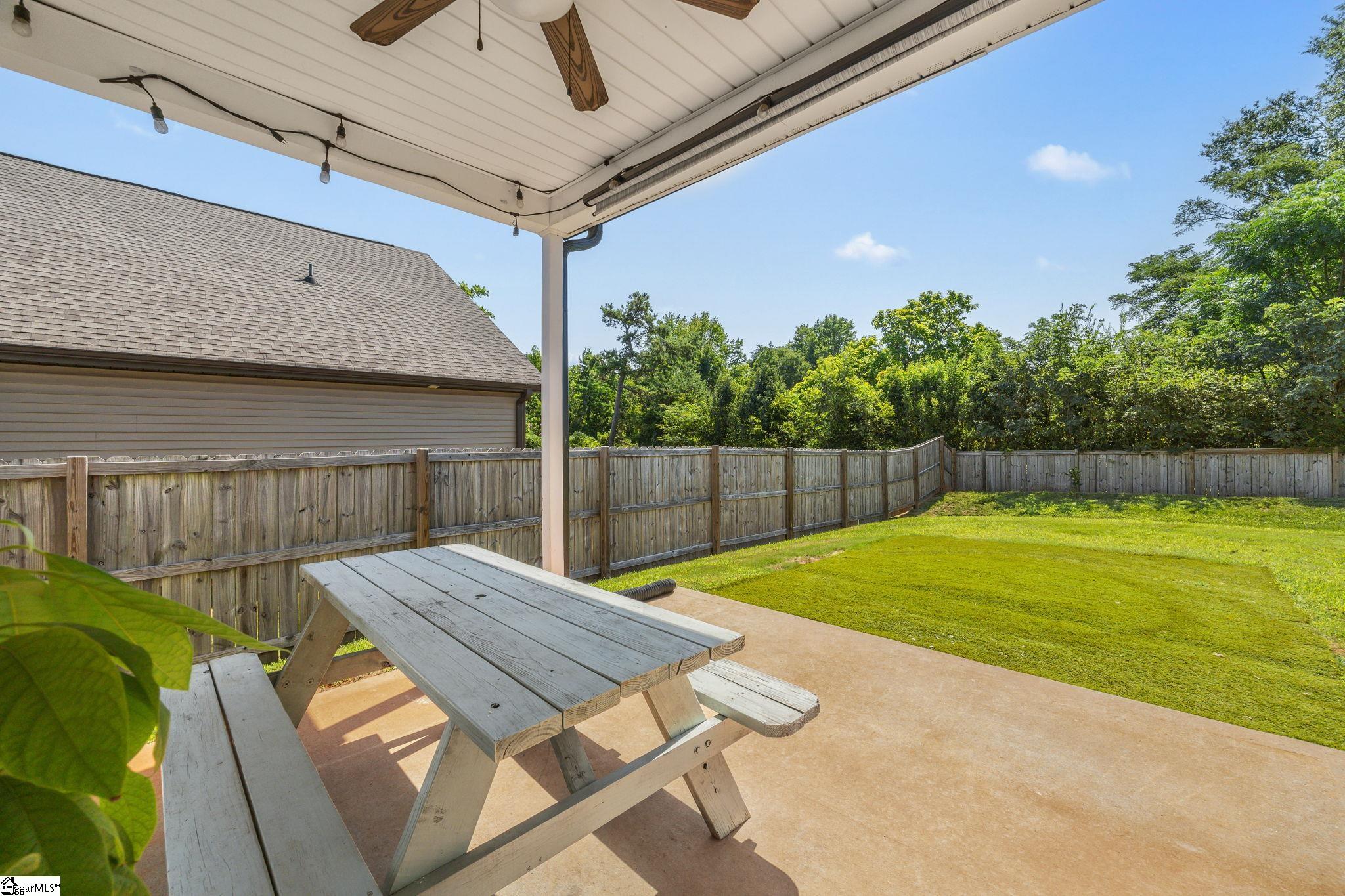 323 Barnhill Court Property Photo 25